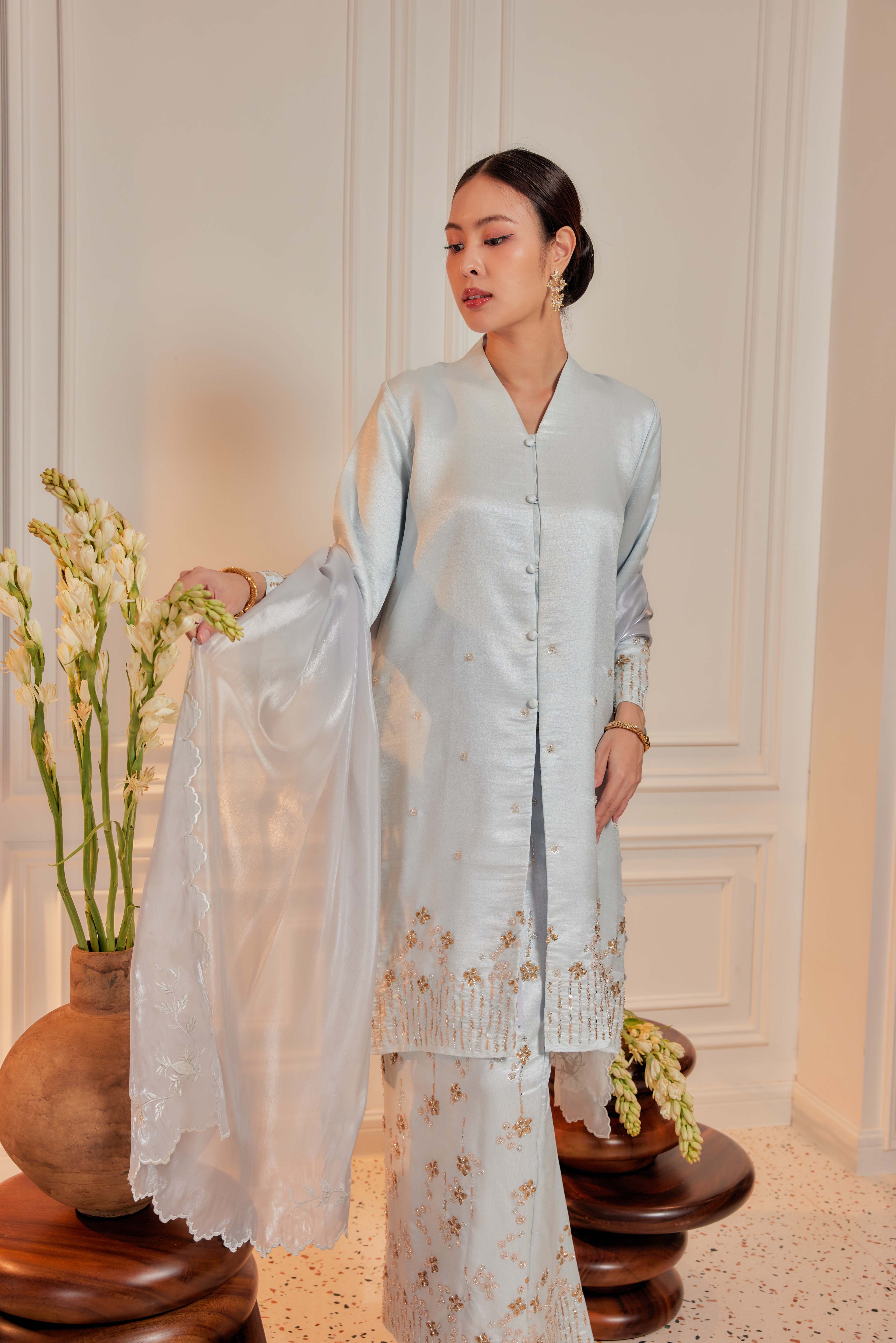 Whispy Blue - Bidasari Beaded Bunga Tabur Motif Kebarung (Fully Lined)