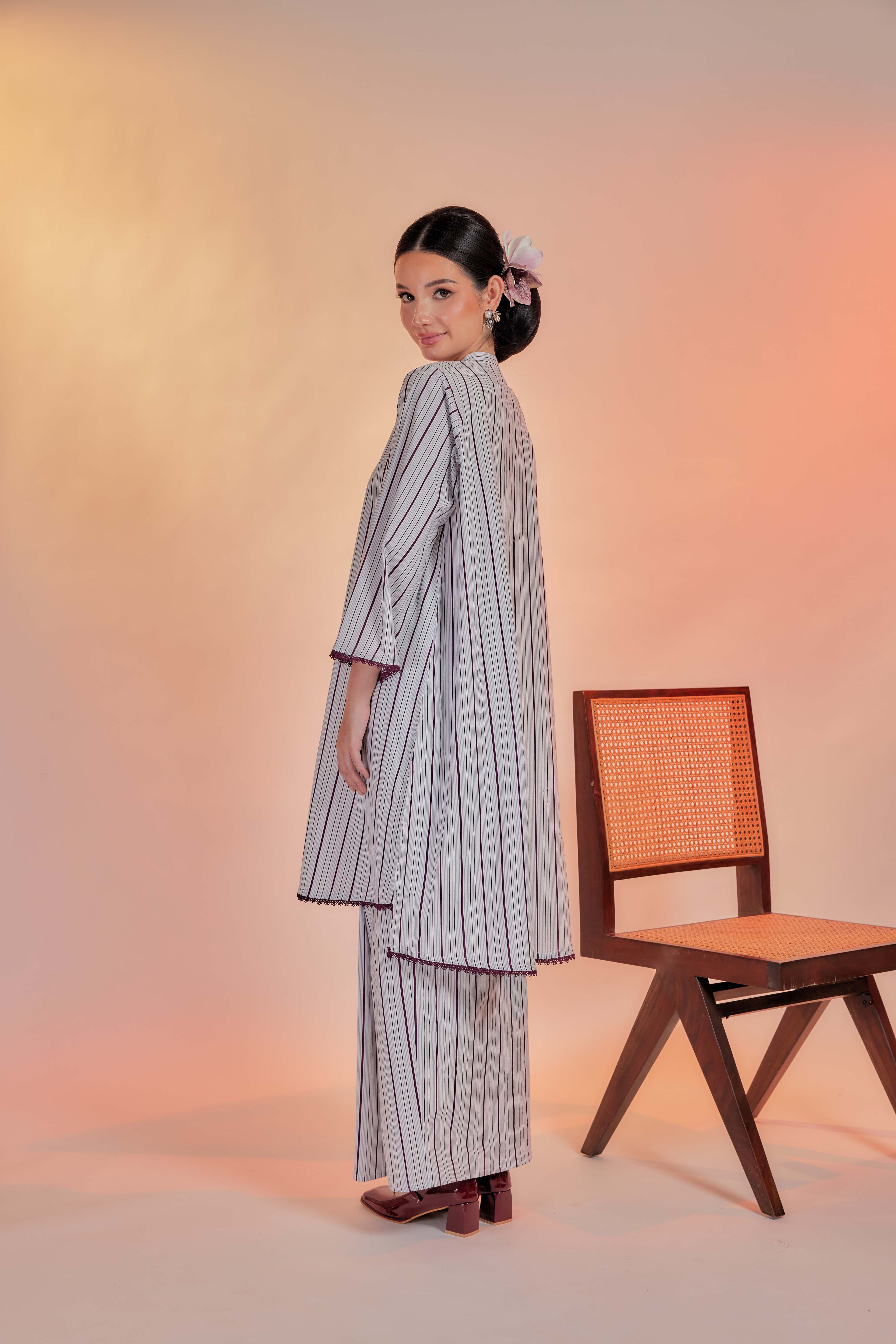 Ijas-Airis Cotton Striped Kebarung with Lace Trim Set