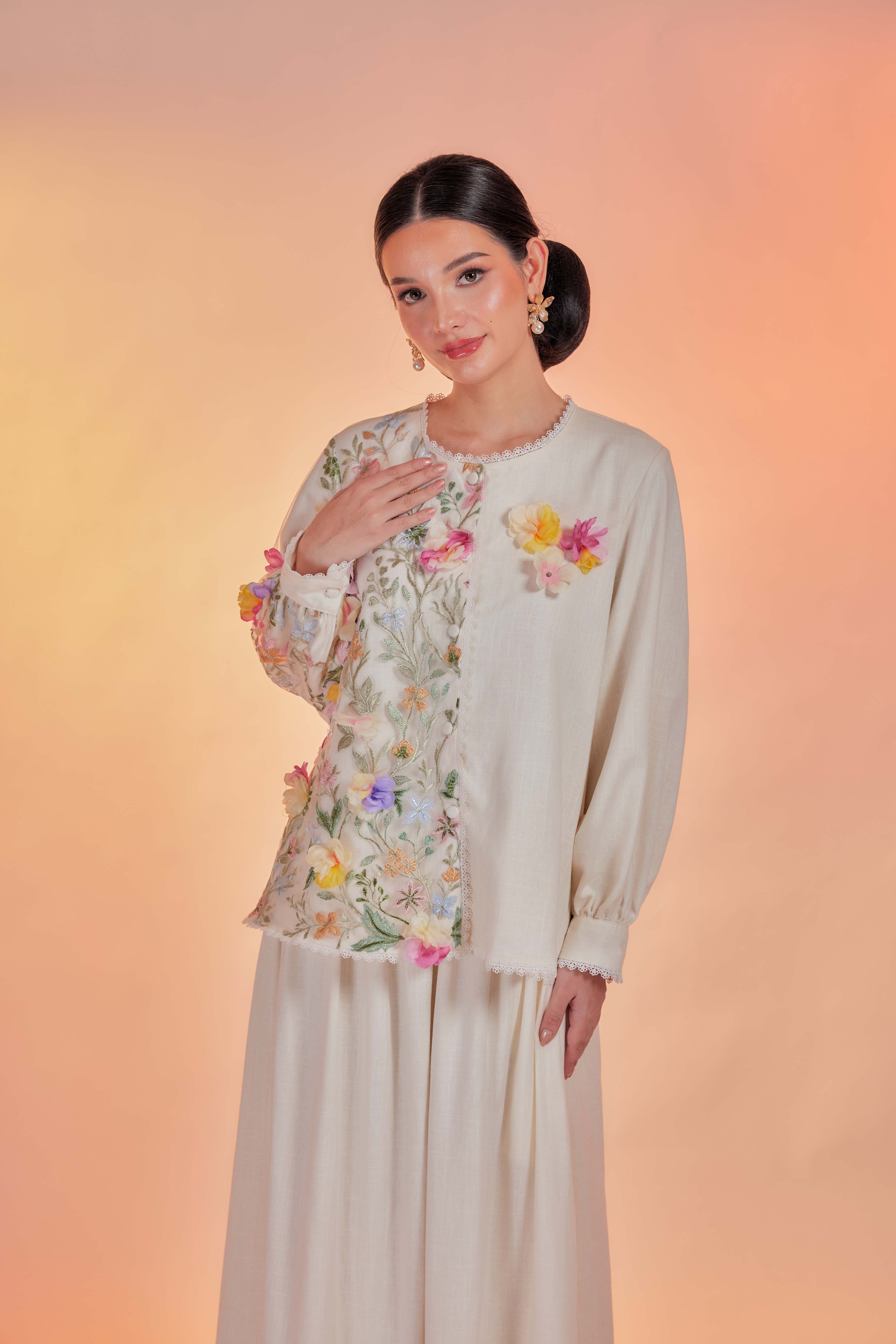 Off White - Tullebloom Linen Two Piece (Fully Lined)