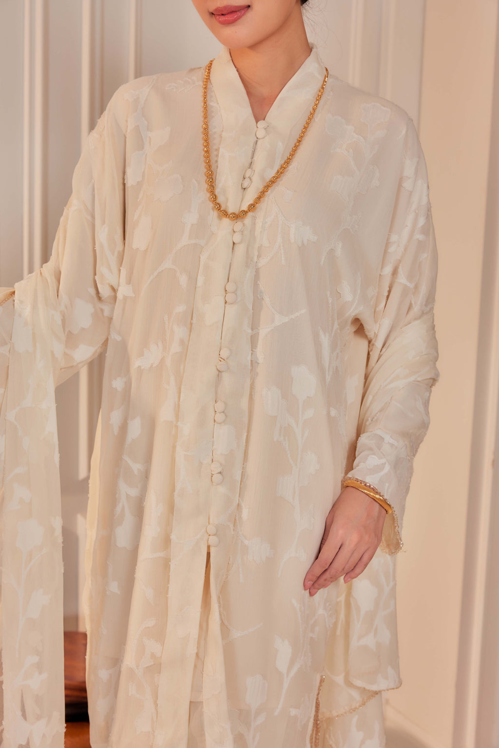 Klasik Vanila - Indah Pelangi Kebaya Labuh Beaded Edition (Fully Lined)