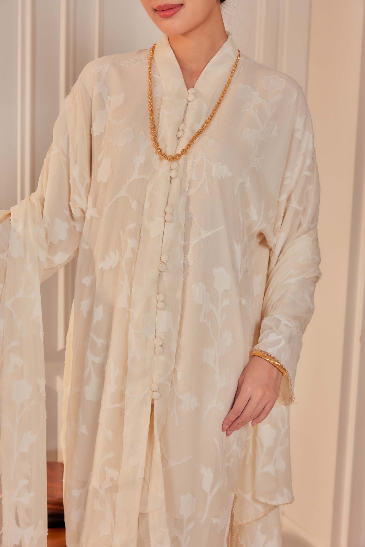 Klasik Vanila - Indah Pelangi Kebaya Labuh Beaded Edition (Fully Lined)
