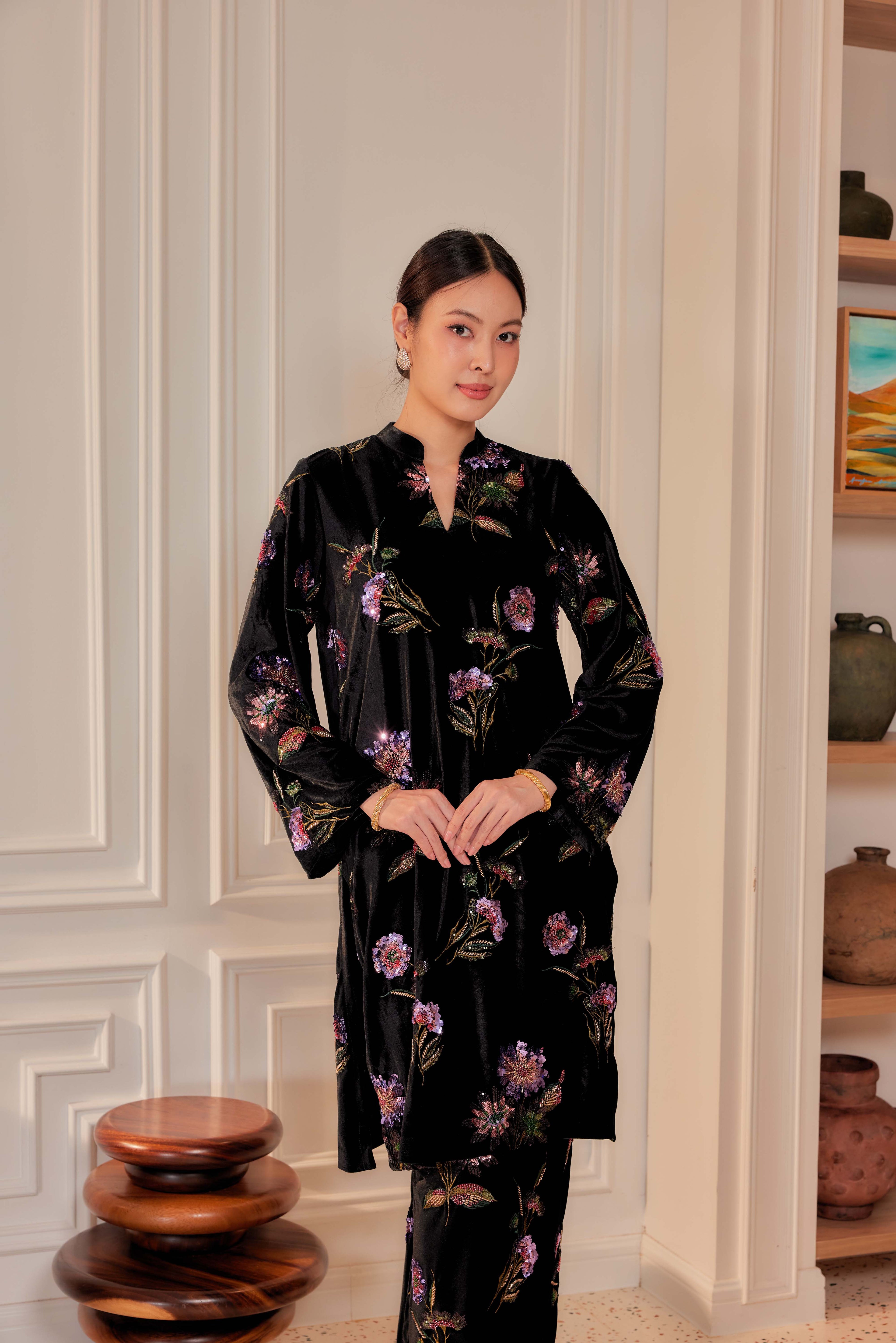 Nelissa Velvet Embellished Kurung (Fully Lined)