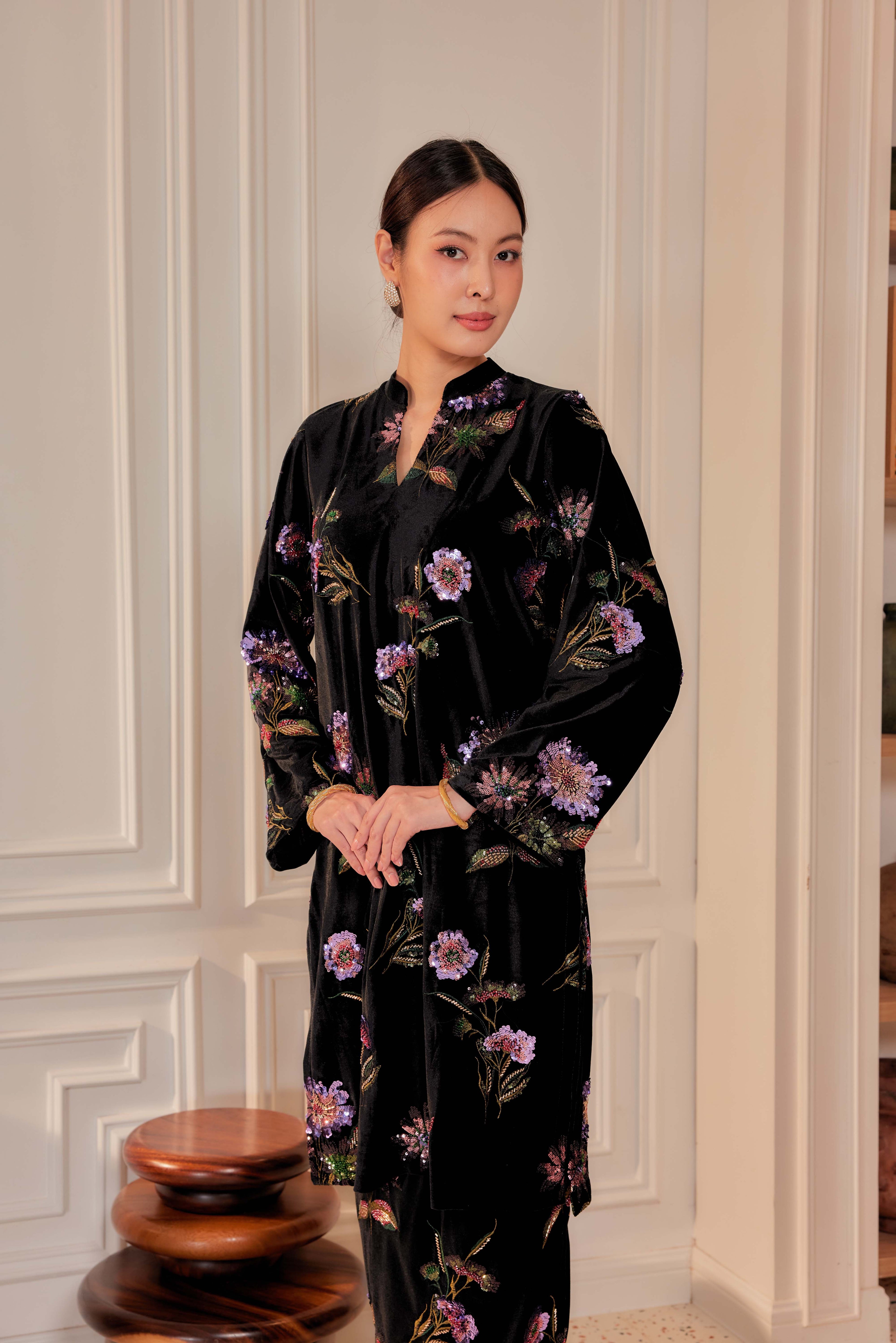 Nelissa Velvet Embellished Kurung (Fully Lined)