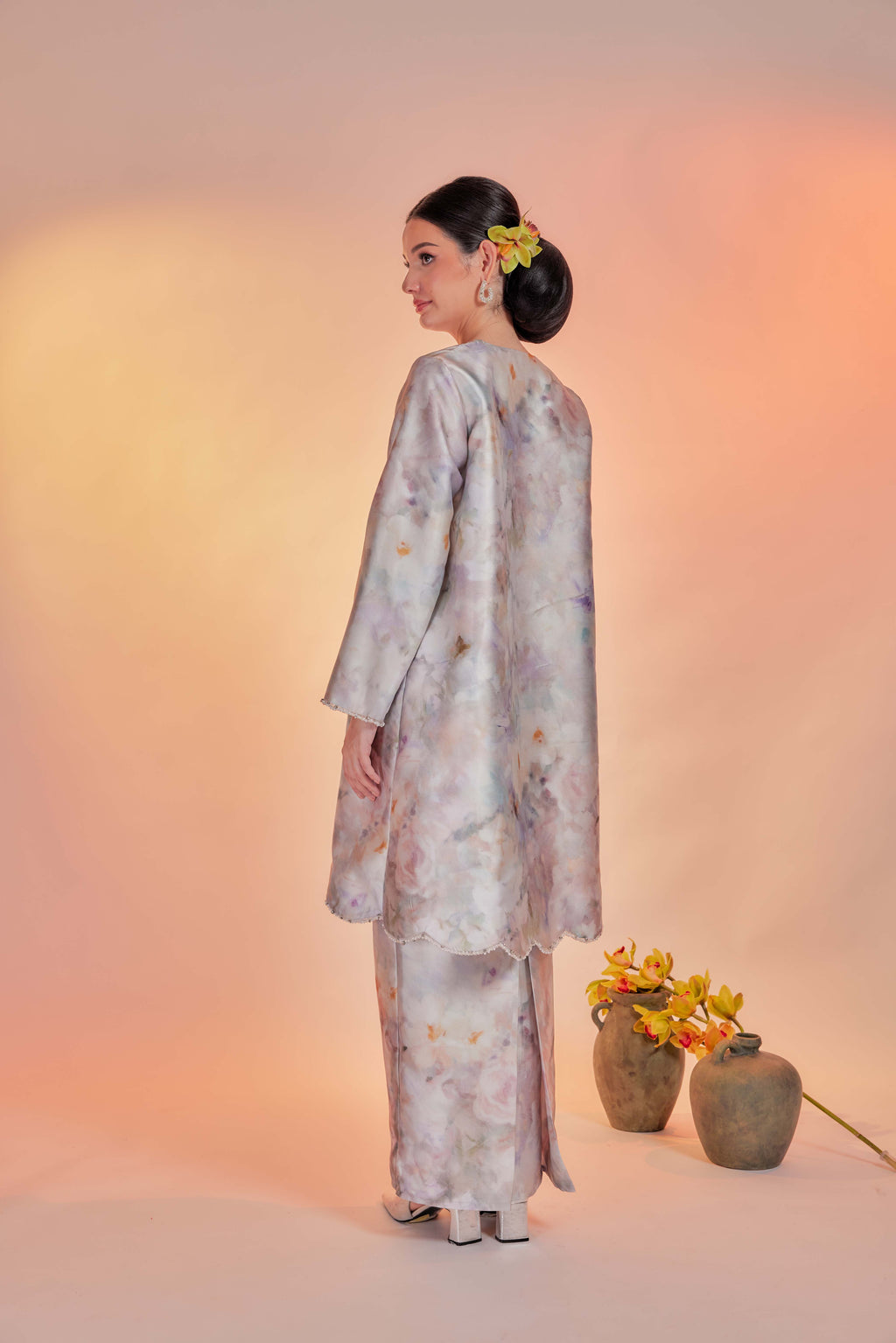 Vintage Blooming Garden - Kebarung Dayang Senandung with Selendang