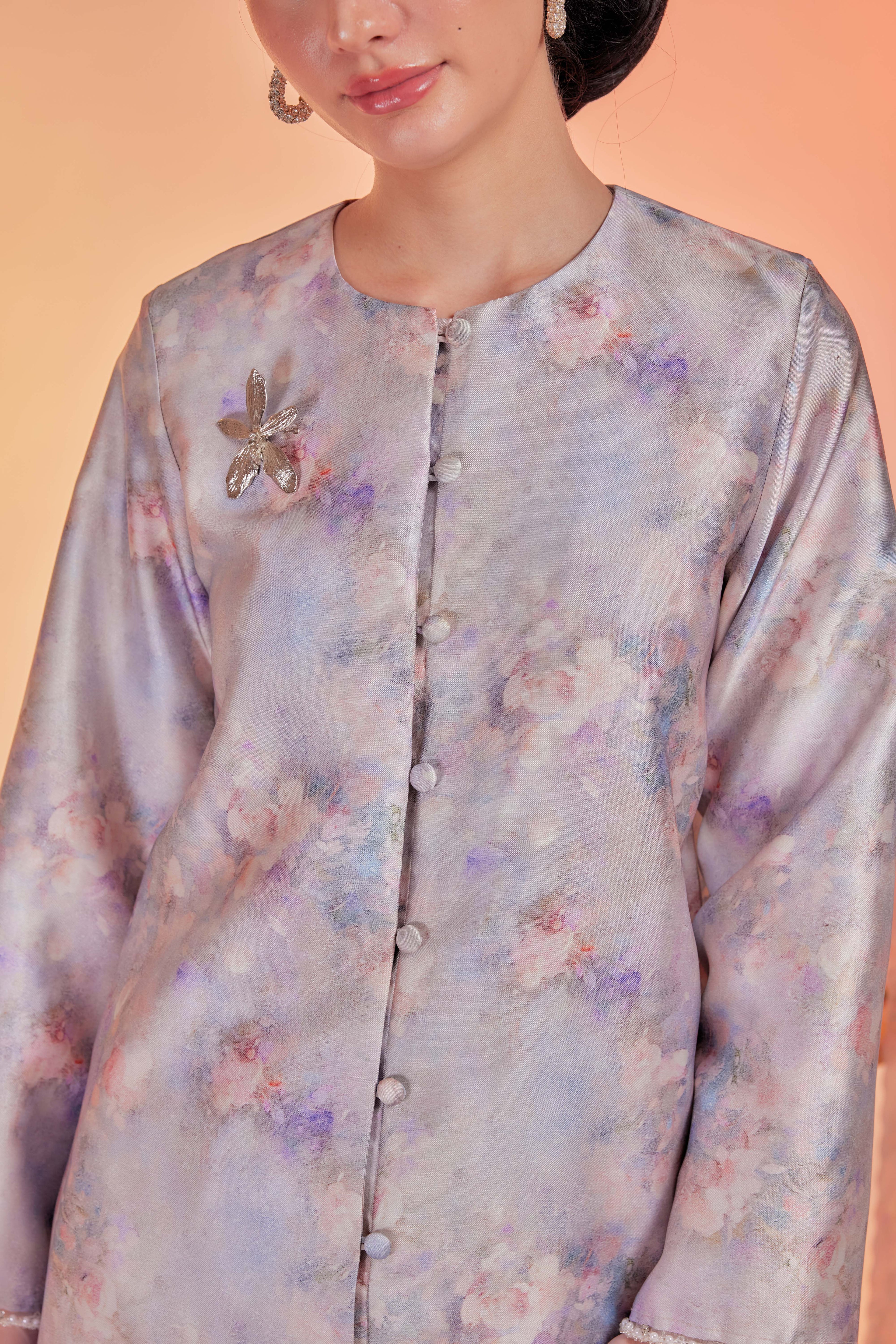 Vintage Rosy Dreams - Kebarung Dayang Senandung with Selendang