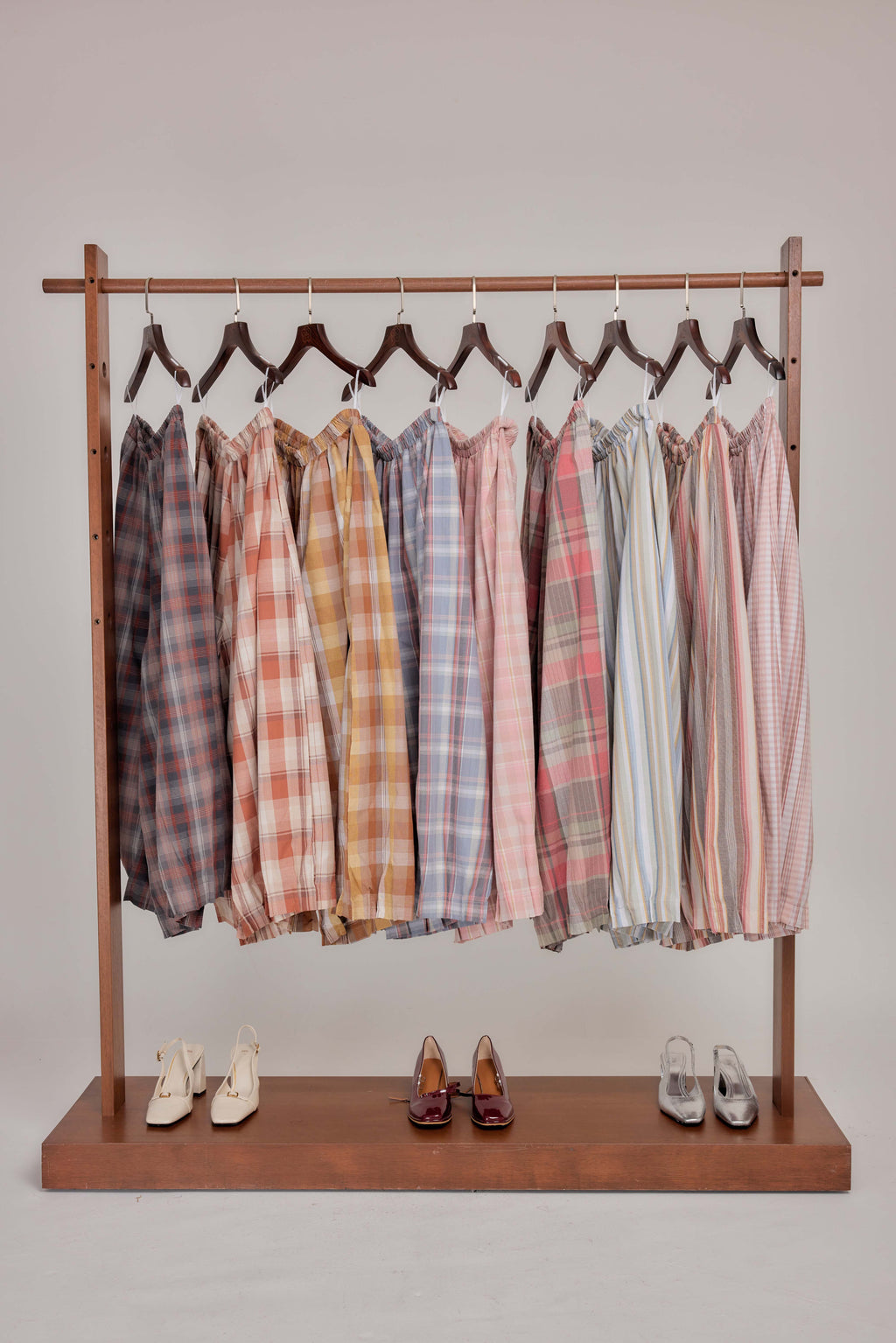 01 - Pink Nougat -Pleated Barrel-leg Pants