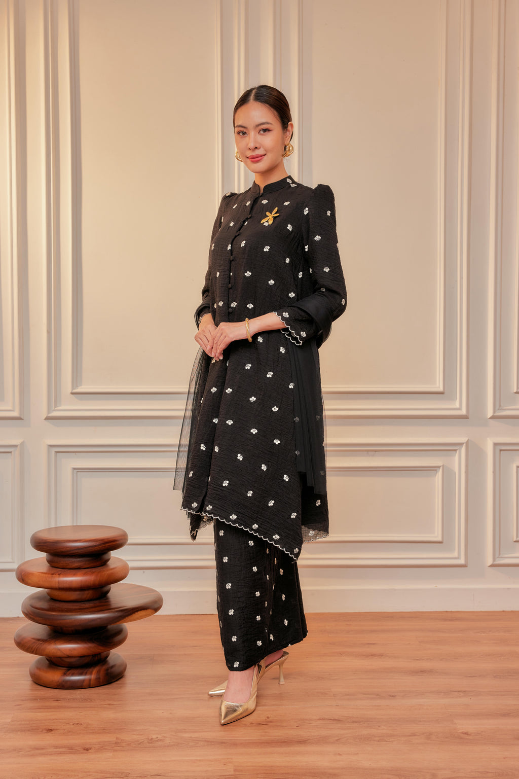 Dewita Floral Embroidered Kebarung with Front Buttons Set (Full Lining)