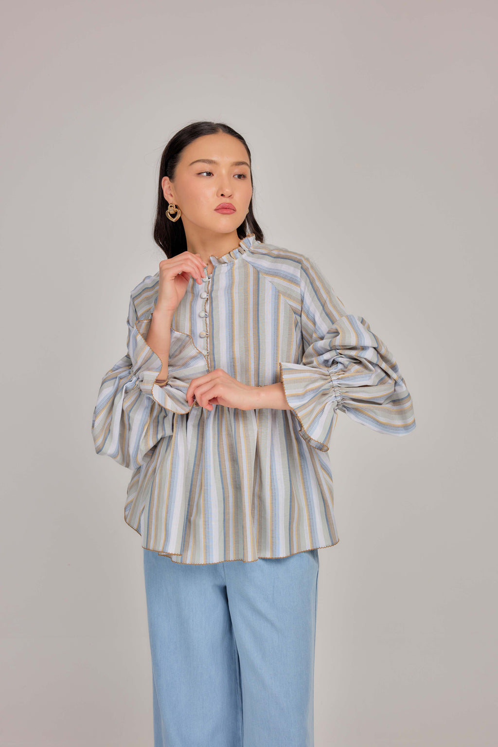09 - Seaside Oat - Crochet Gathered Cotton Tie Waist Top