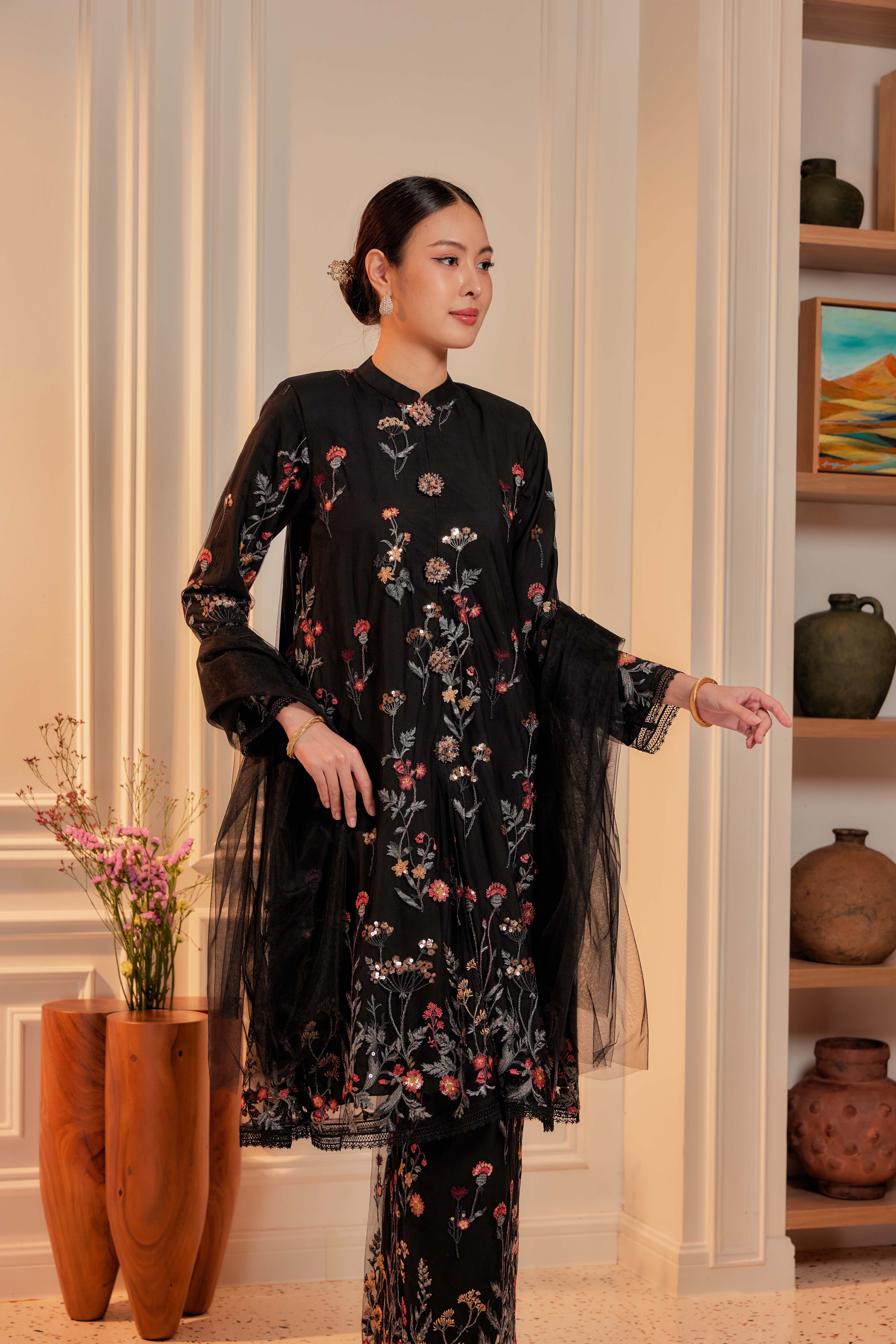 Imperial Black - Dian Embellished Kebarung with Embroidery Lace Trim (Full Lining)
