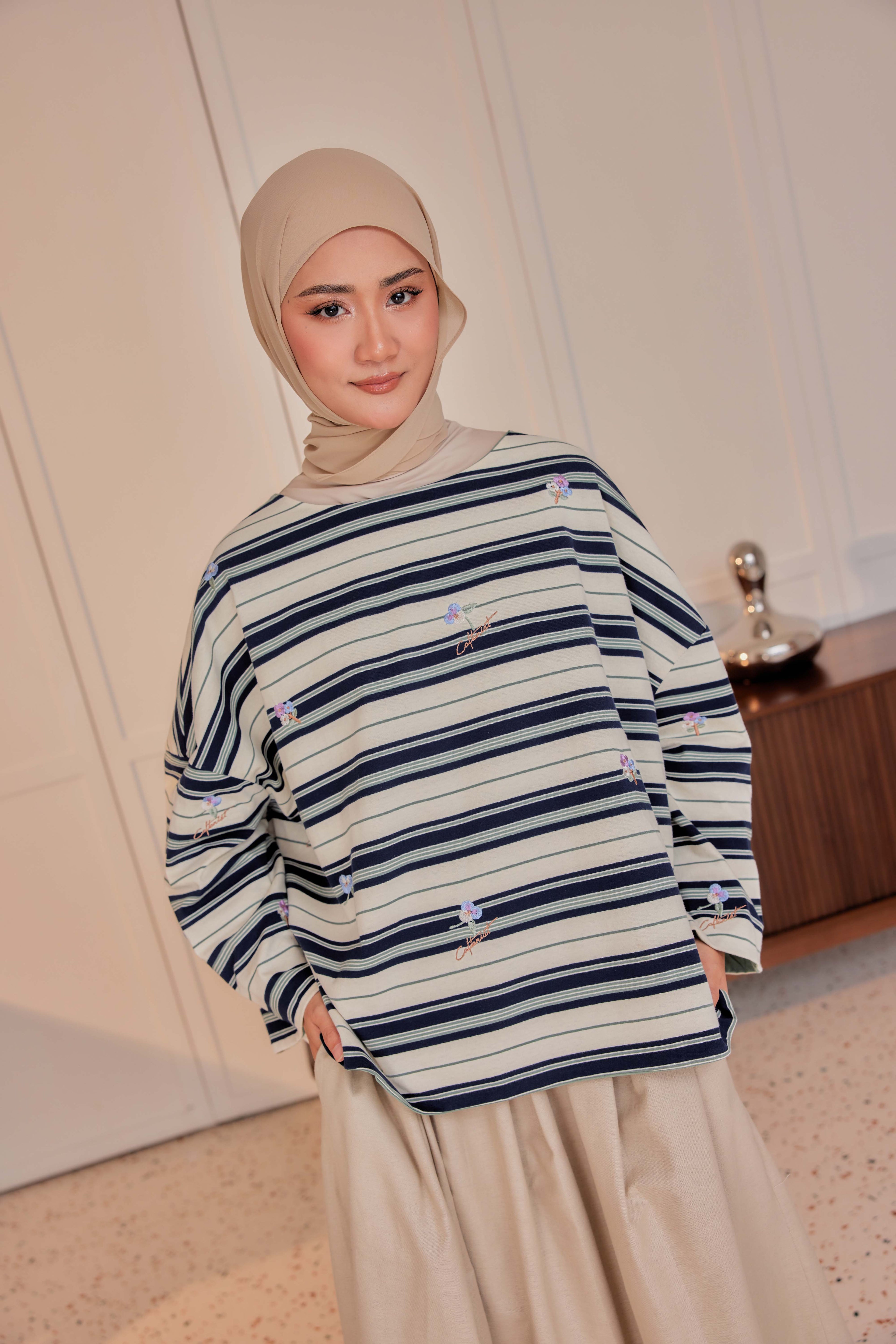 Striped Embroidered Cotton Relaxed Reversible Tee - Forget-Me-Nots