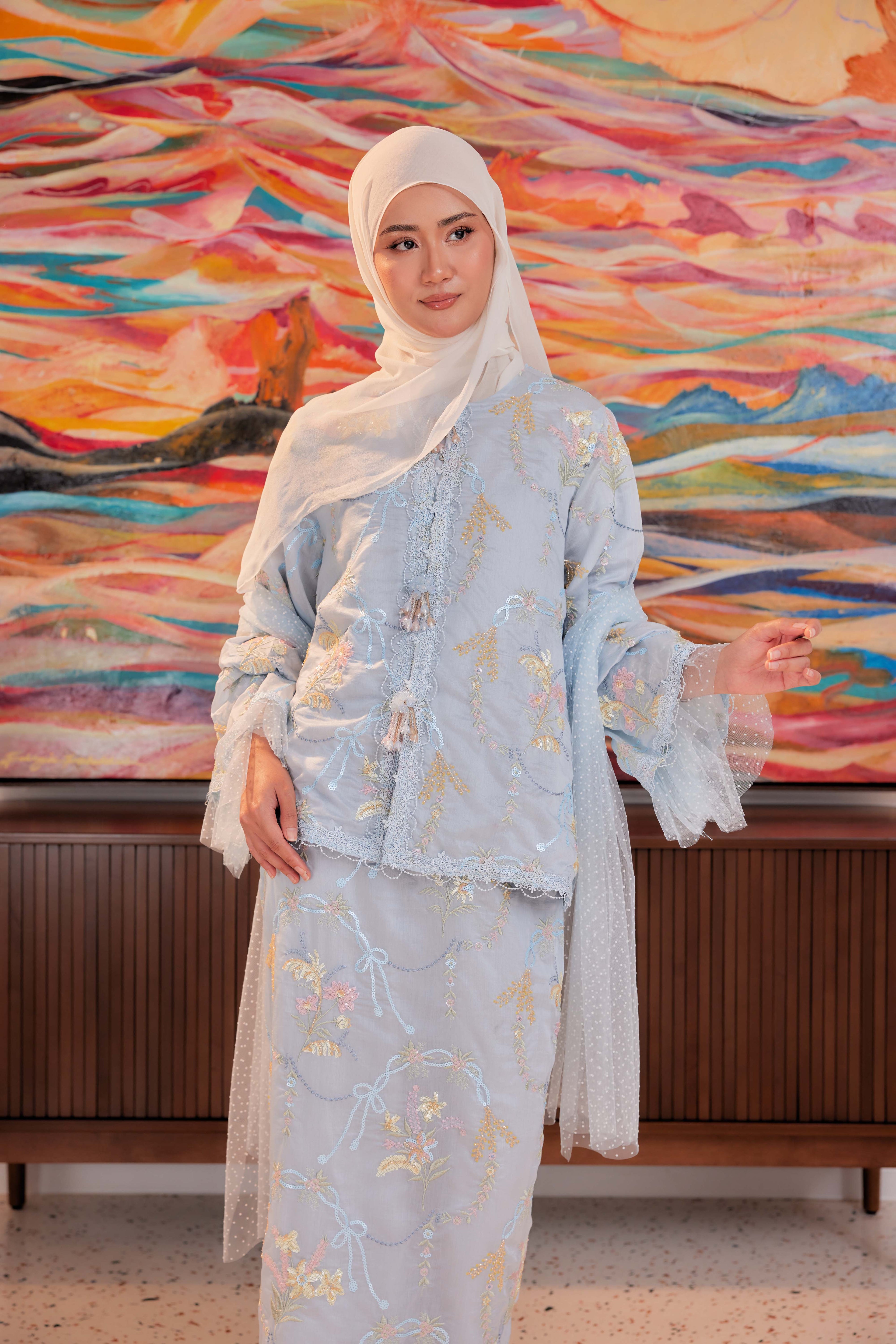 Bayu - Marni Beaded Embellished Kurung with Set of 3 Brooch (Fully Lined)