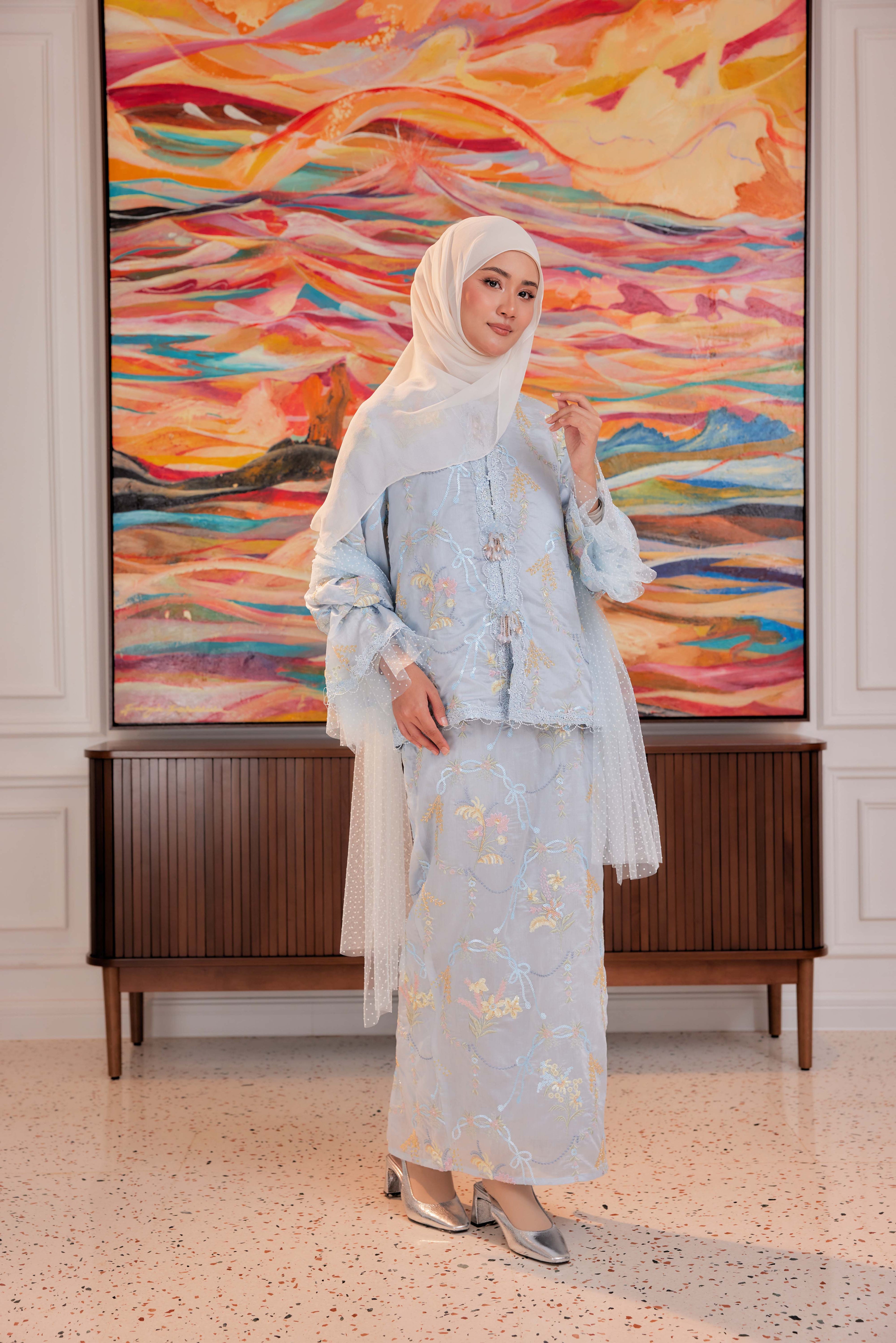 Bayu - Marni Beaded Embellished Kurung with Set of 3 Brooch (Fully Lined)