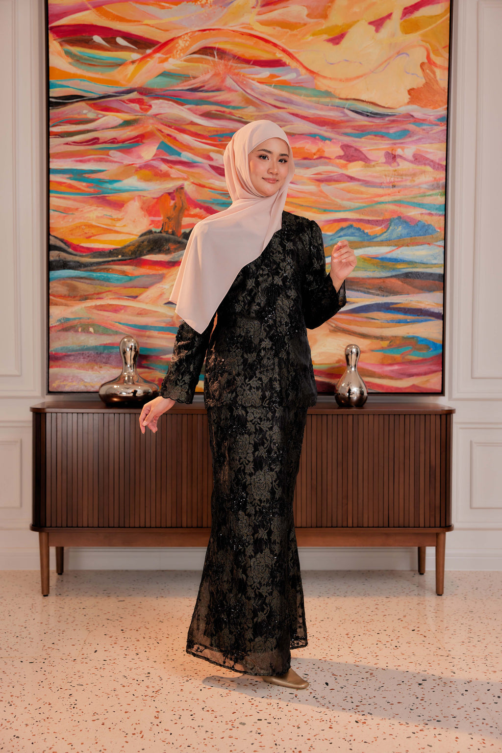 Stardust - Alaia Beaded Lace Kurung With Set of 3 Pearl Brooch (Fully Lined)