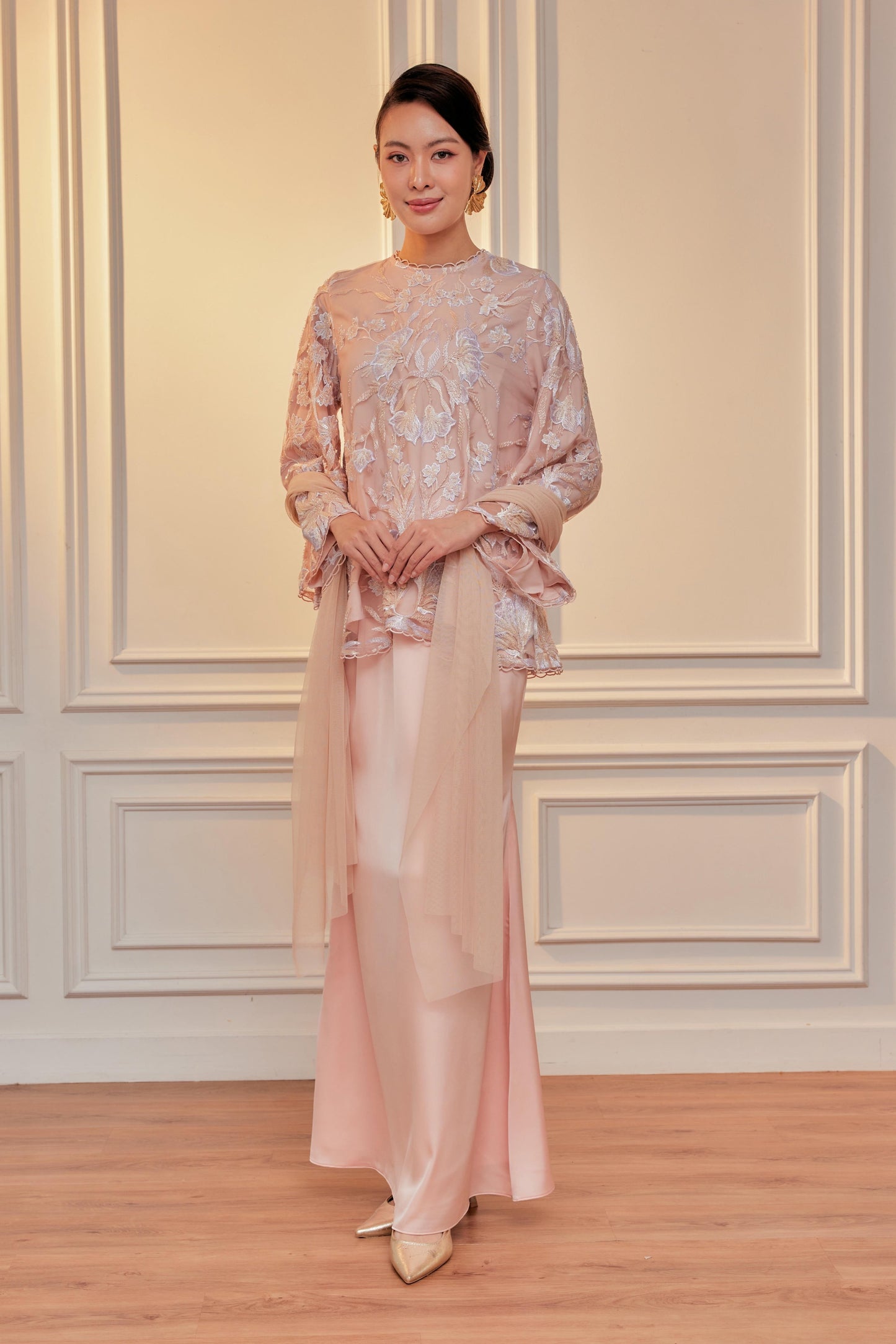 Alila Beaded Lace Kurung Set with Selendang (Full Lining)[MADE-TO-ORDER: 1 WEEK FROM ORDER DATE]