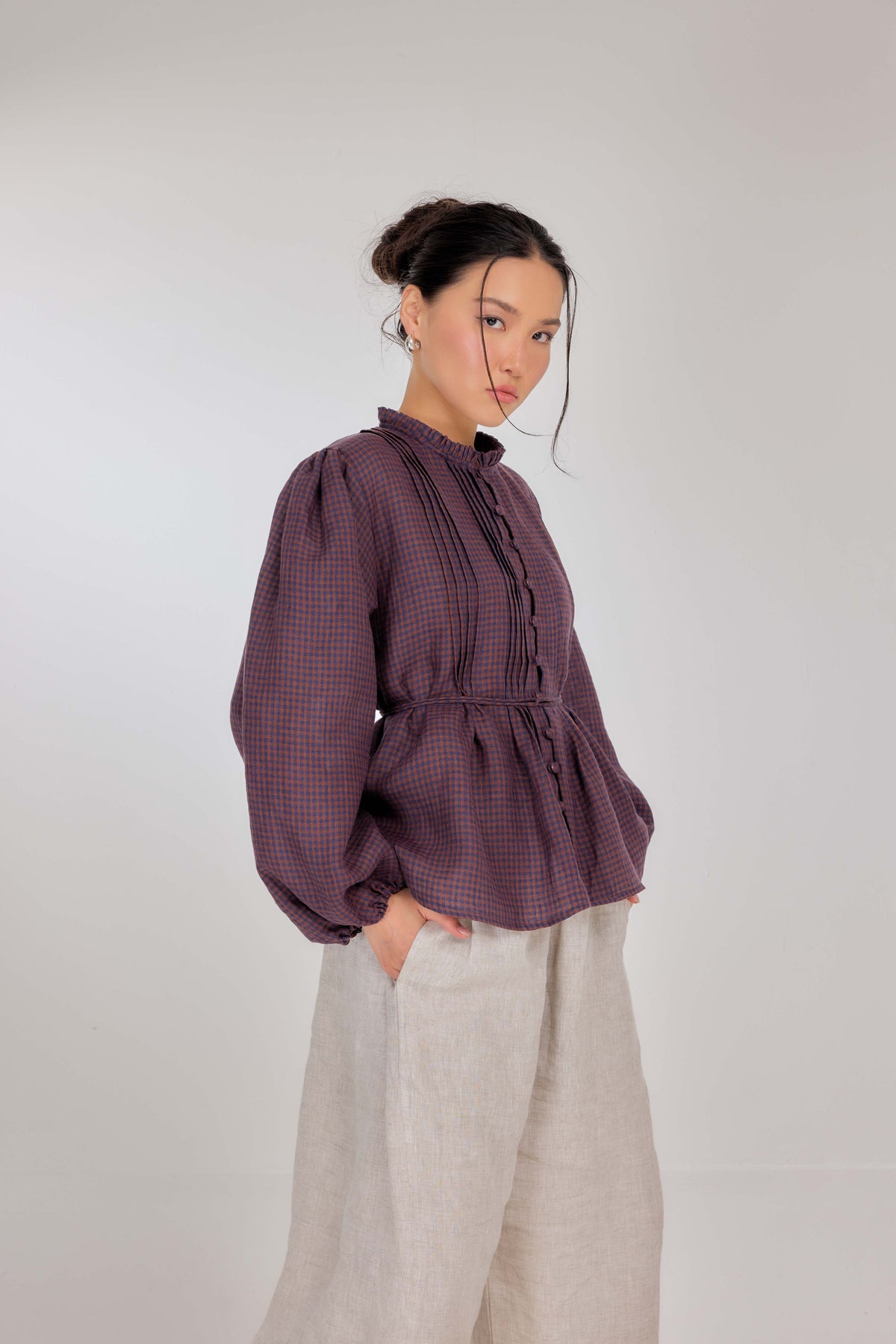 21 - The Daydream Tie-Waist Micro-Check Pure Linen Top in Amber Midnight