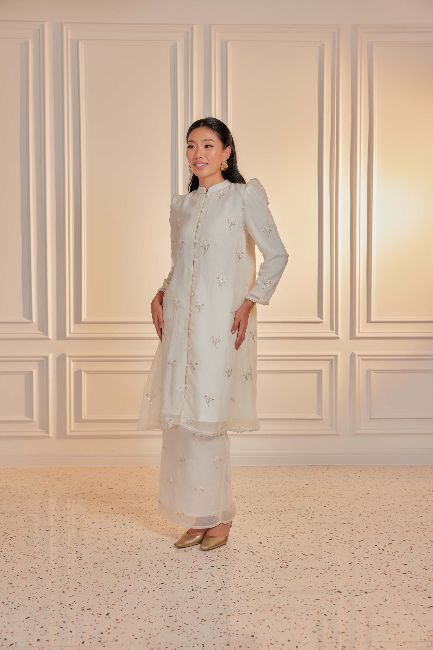 Klasik Vanilla - Mutiara Embellished Kebarung Set (Full Lining)