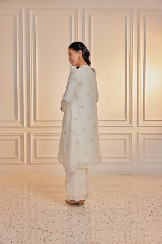 Klasik Vanilla - Mutiara Embellished Kebarung Set (Full Lining)