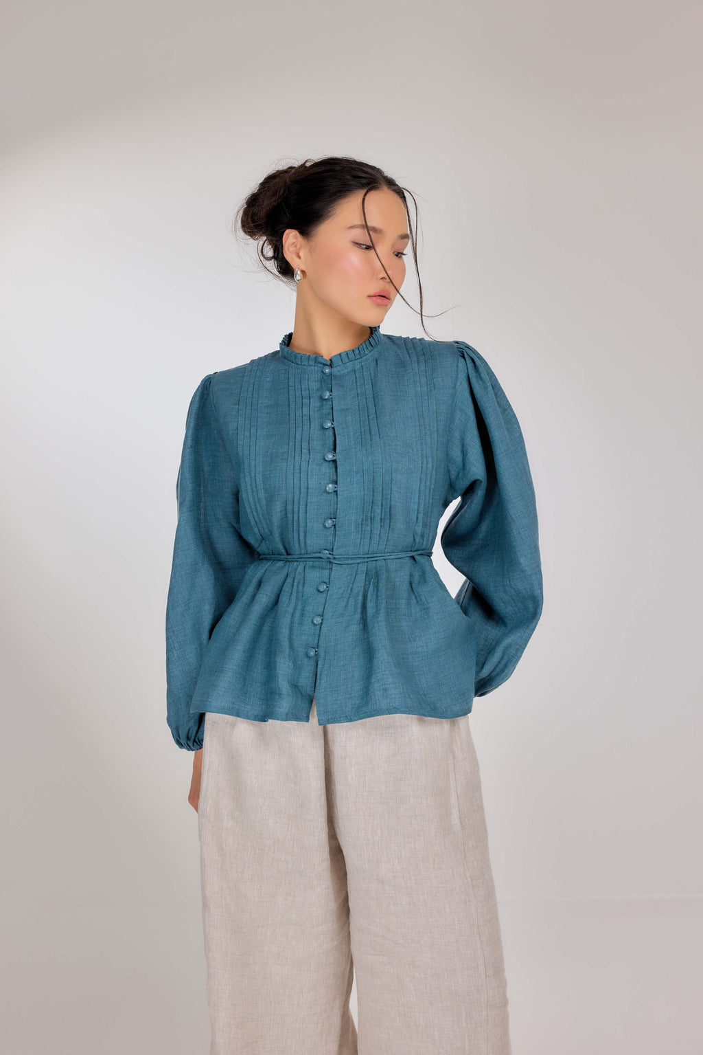 17 - The Daydream Tie-Waist Mélange Pure Linen Top in Antique Teal