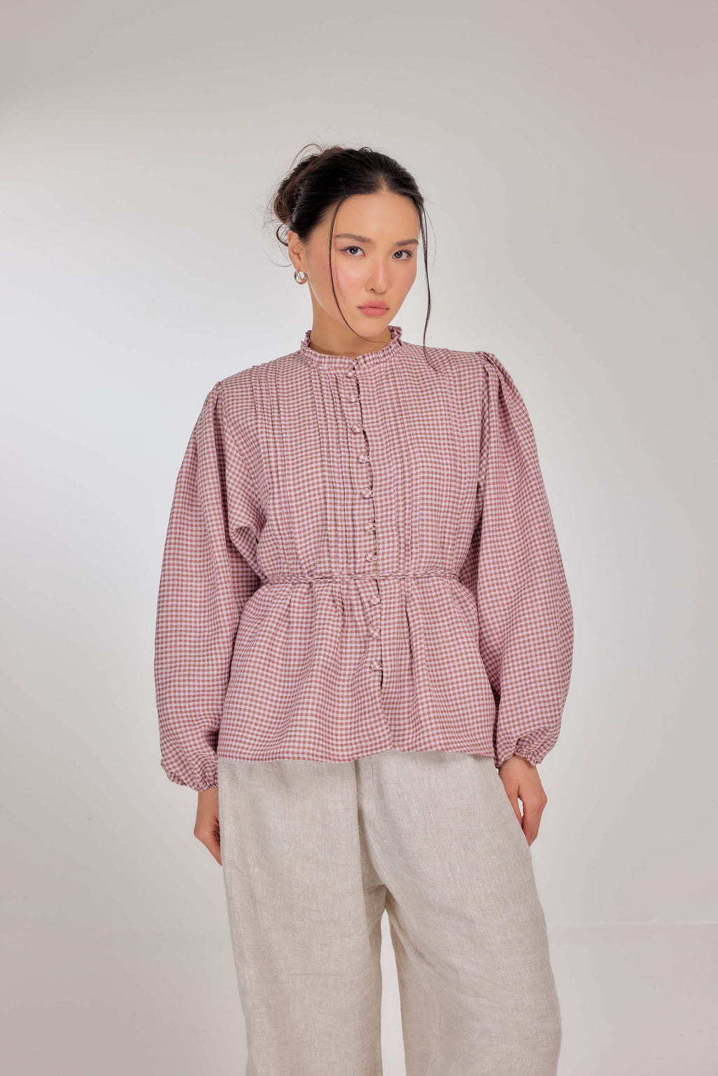 23 - The Daydream Tie-Waist Micro-check Pure Linen Top in Rose Odyssée