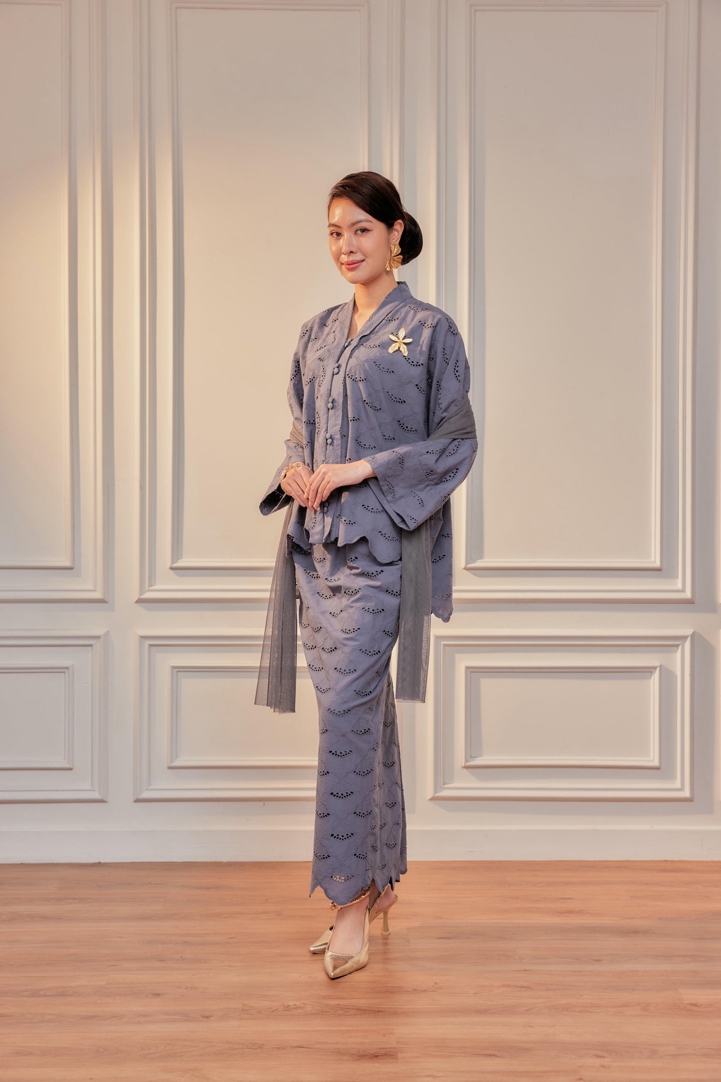 Indah Ratu Embroidery Kebaya (Fully Lined)
