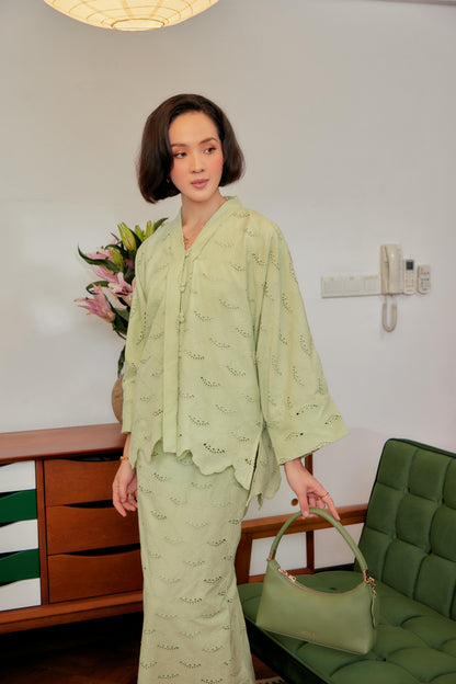 Lily Green - Indah Ratu Embroidery Kebaya (Fully Lined)