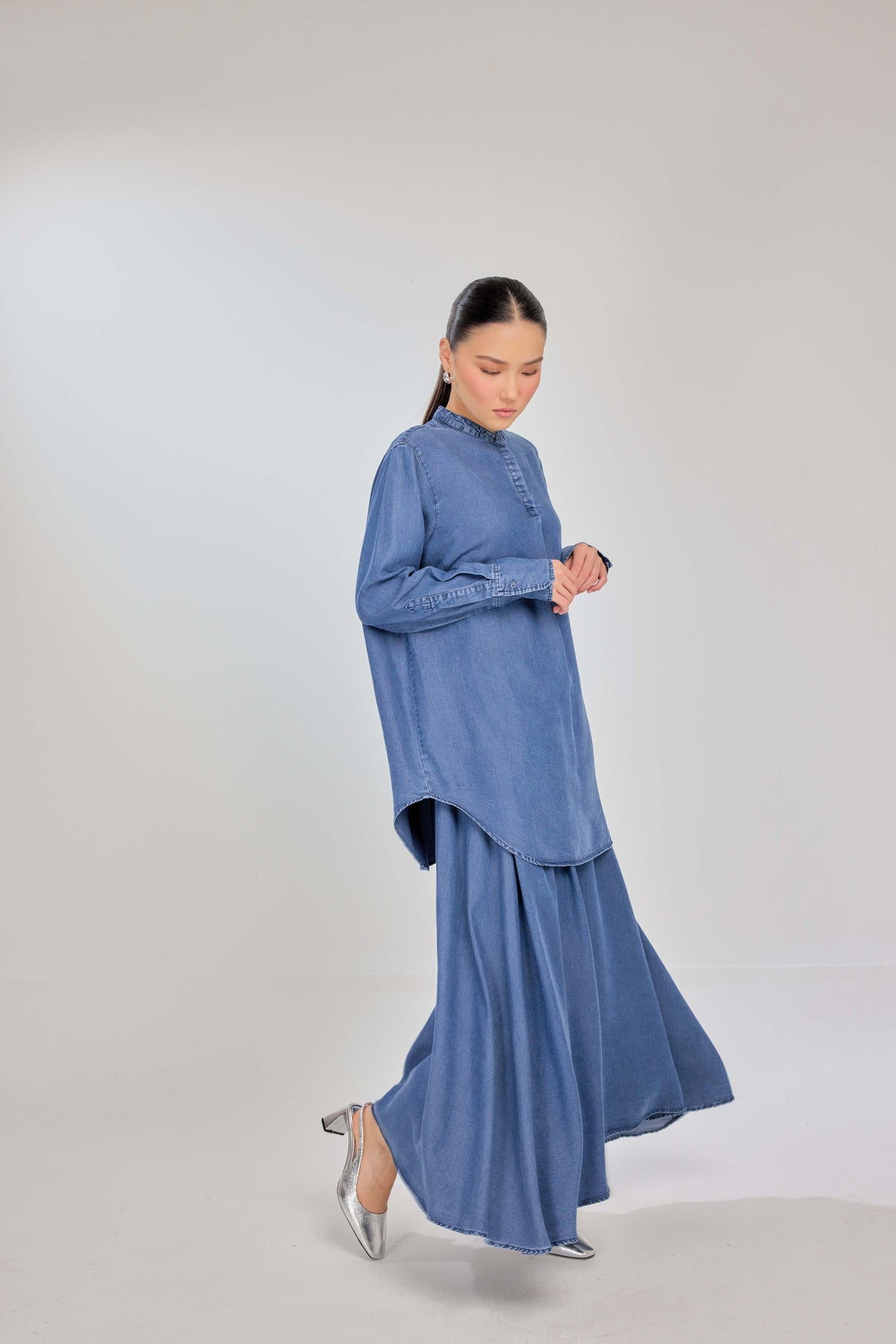 01 - Vintage - Classic Fit 100% Lyocell Denim Shirt with A-line Skirt