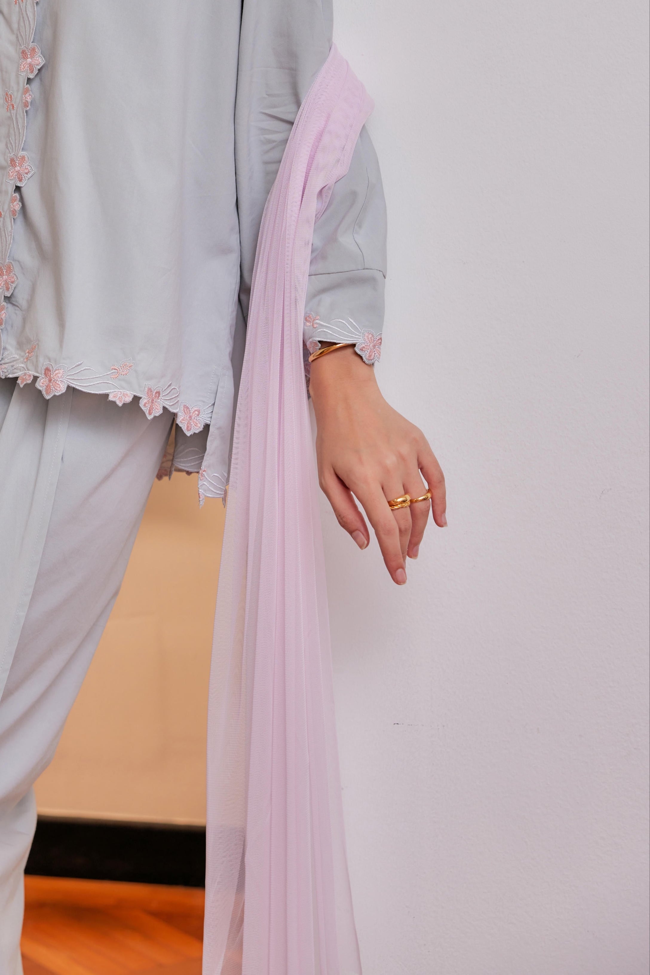 Long Net Fabric Selendang