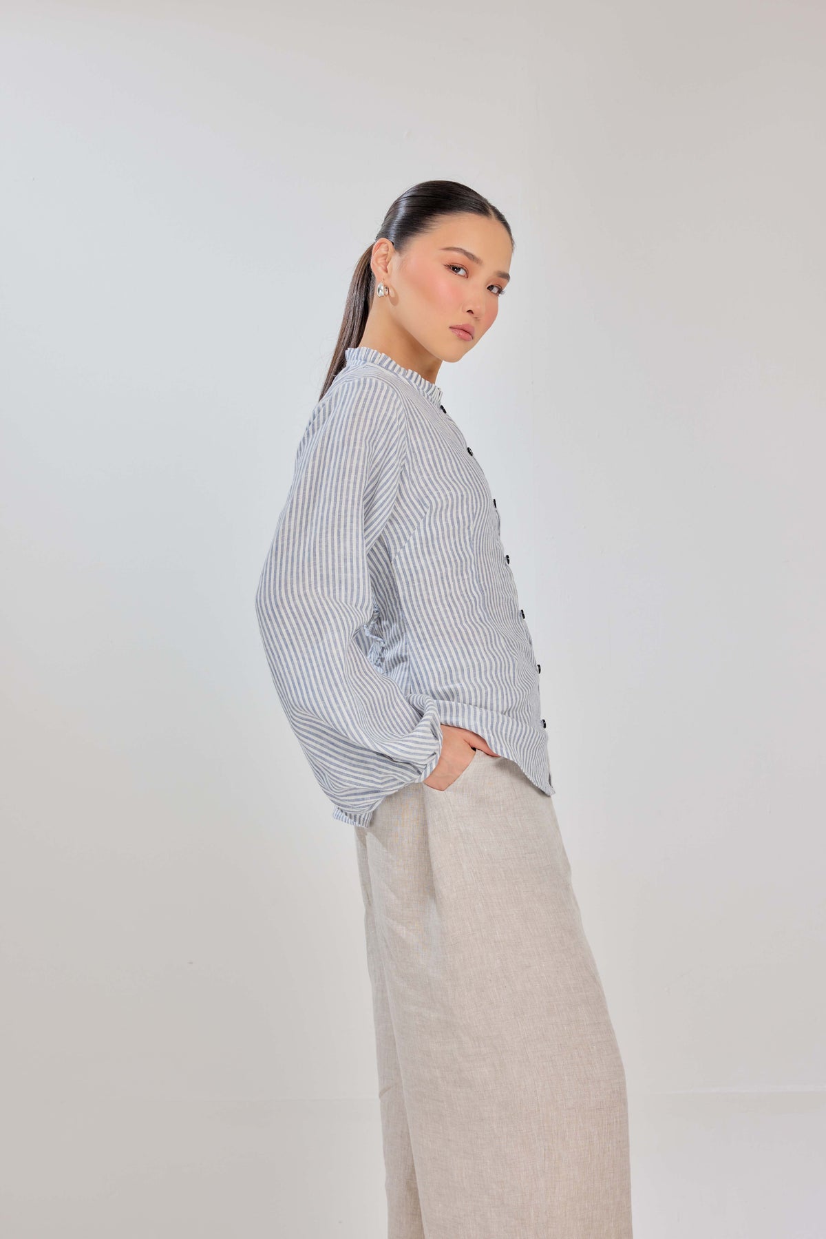 07 - Blueberry Yoghurt Stripes - Grand Tralala Pure Linen Shirt With Mother Of Pearl Buttons