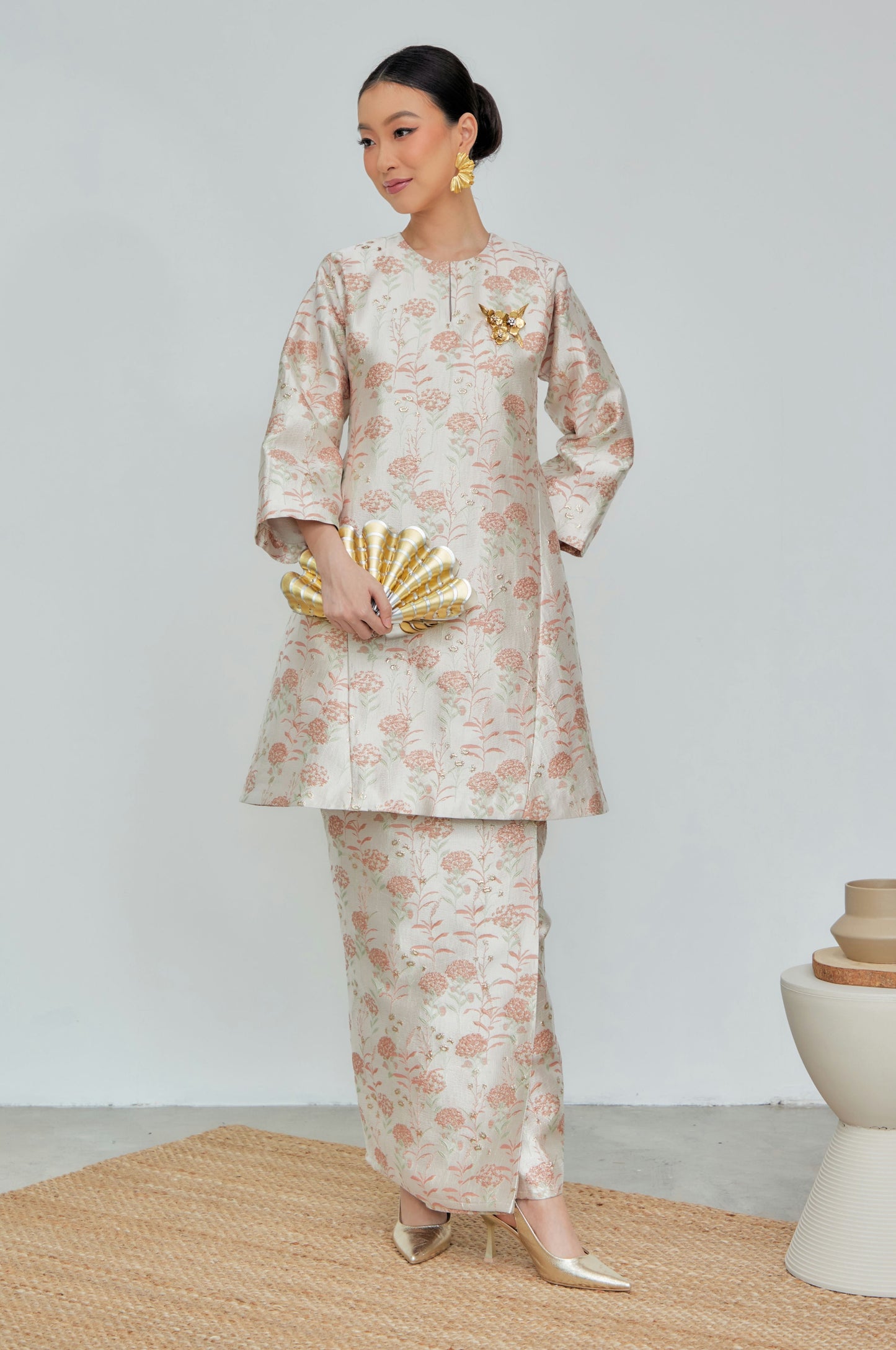 Saloma Brocade Kurung - Rose Gold