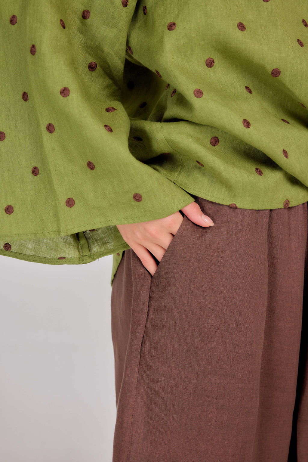 08 - Relaxed Barrel Pure Linen Pants in Chocolate Chip
