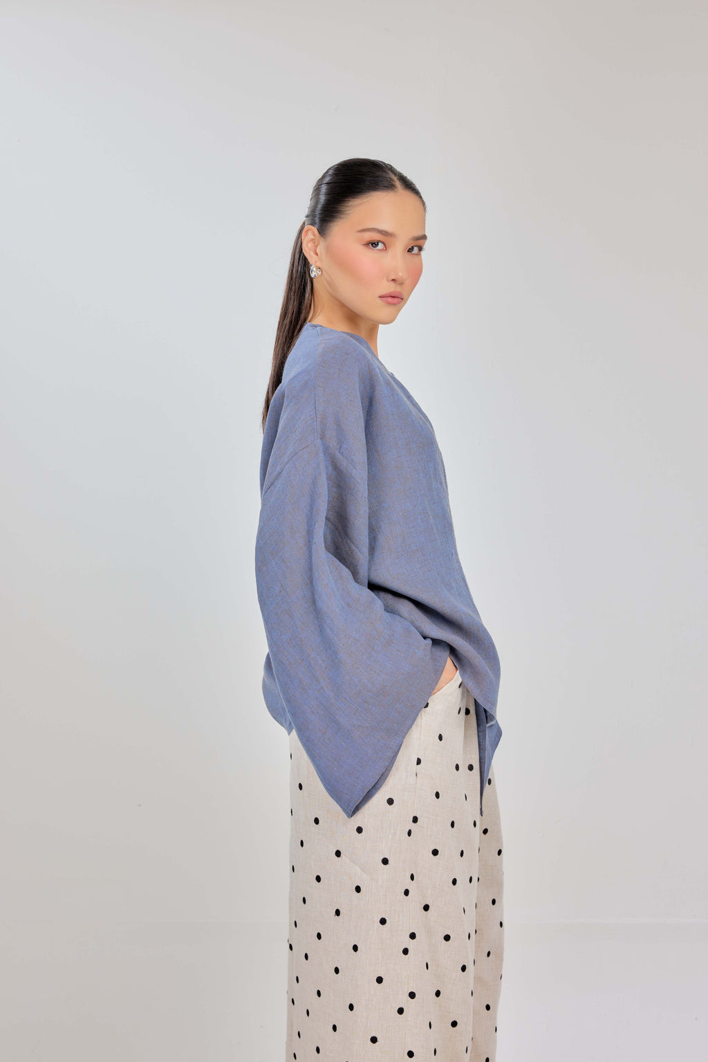 05 - Blue Pea Flower - Mélange Pure Linen Wrap Top