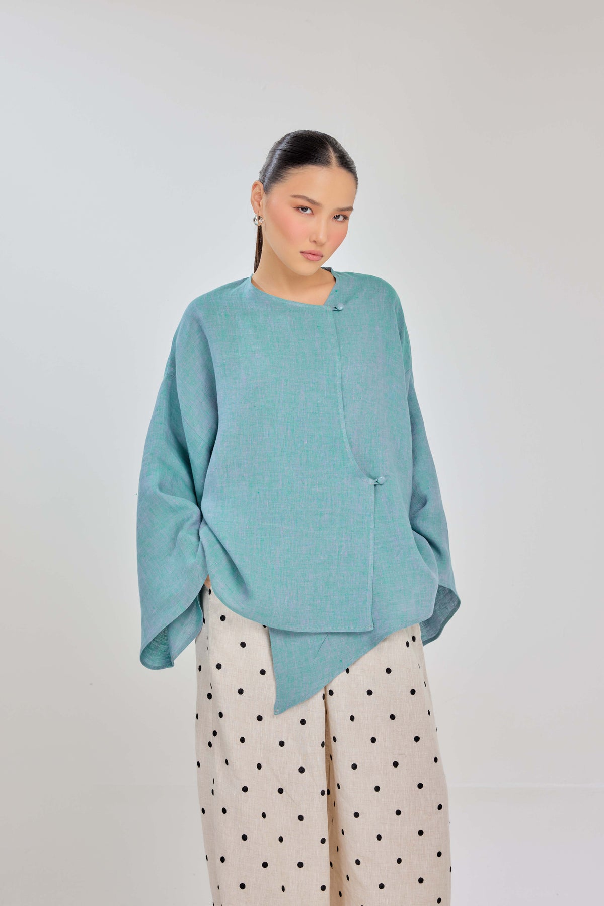 04 - Tiffany Blue - Mélange Pure Linen Wrap Top