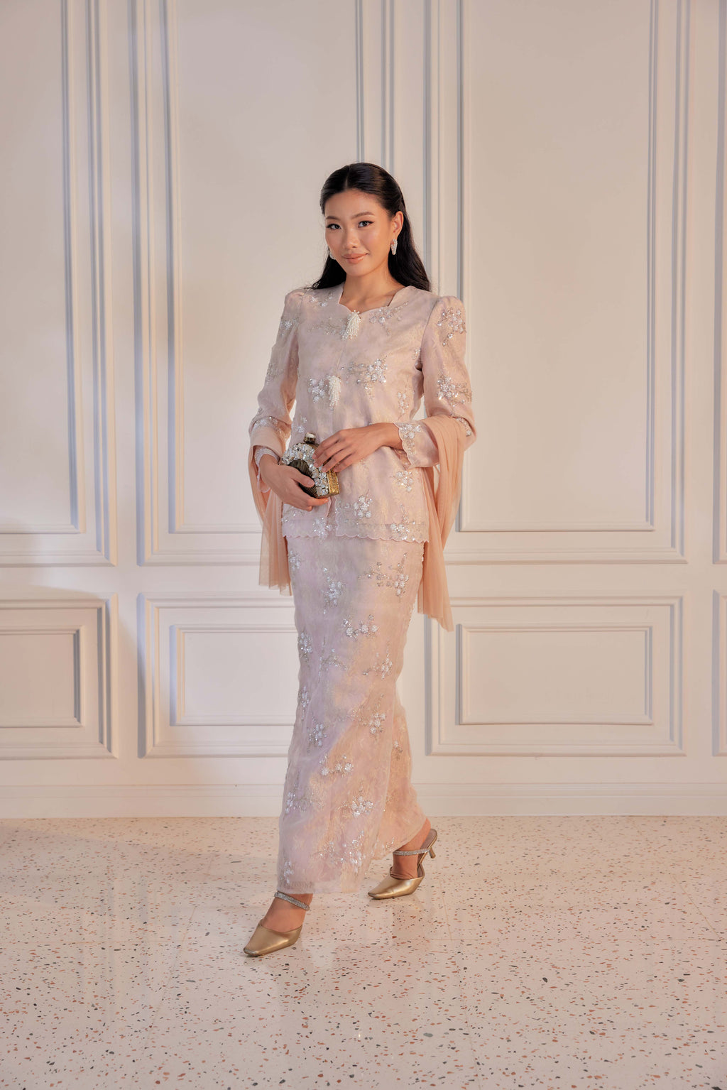 Ballerina Pink - Alaia Beaded Lace Kurung With Set of 3 Pearl Brooch (Fully Lined)