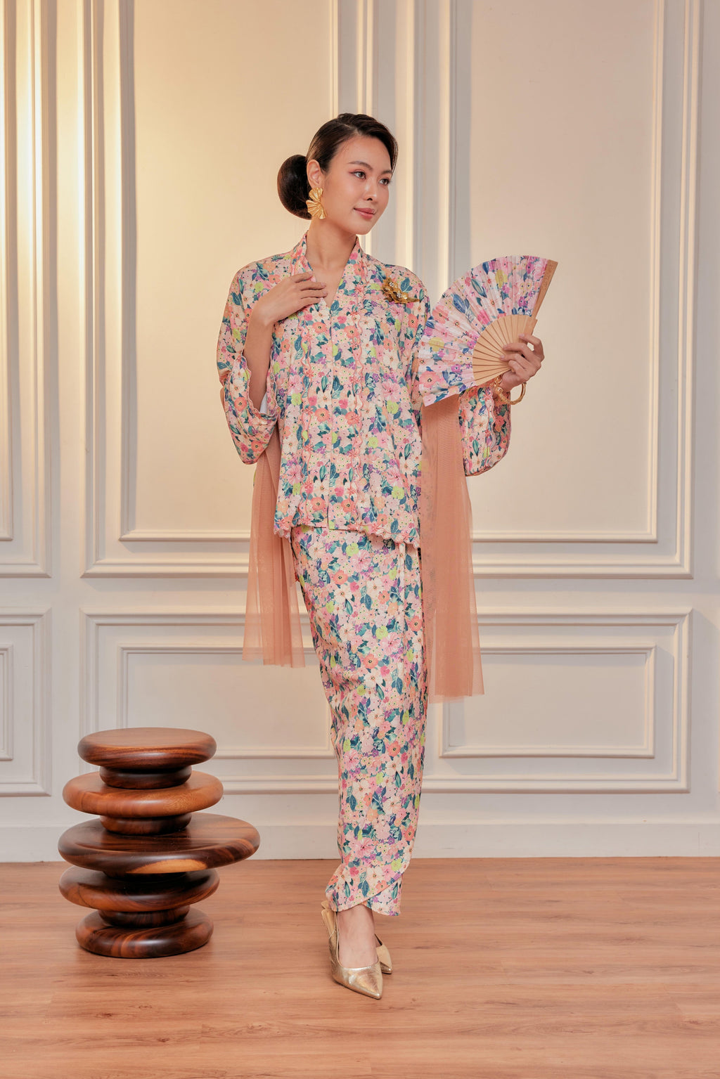 Carnation Garden - Indah Embroidery Kebaya with Matching Fan