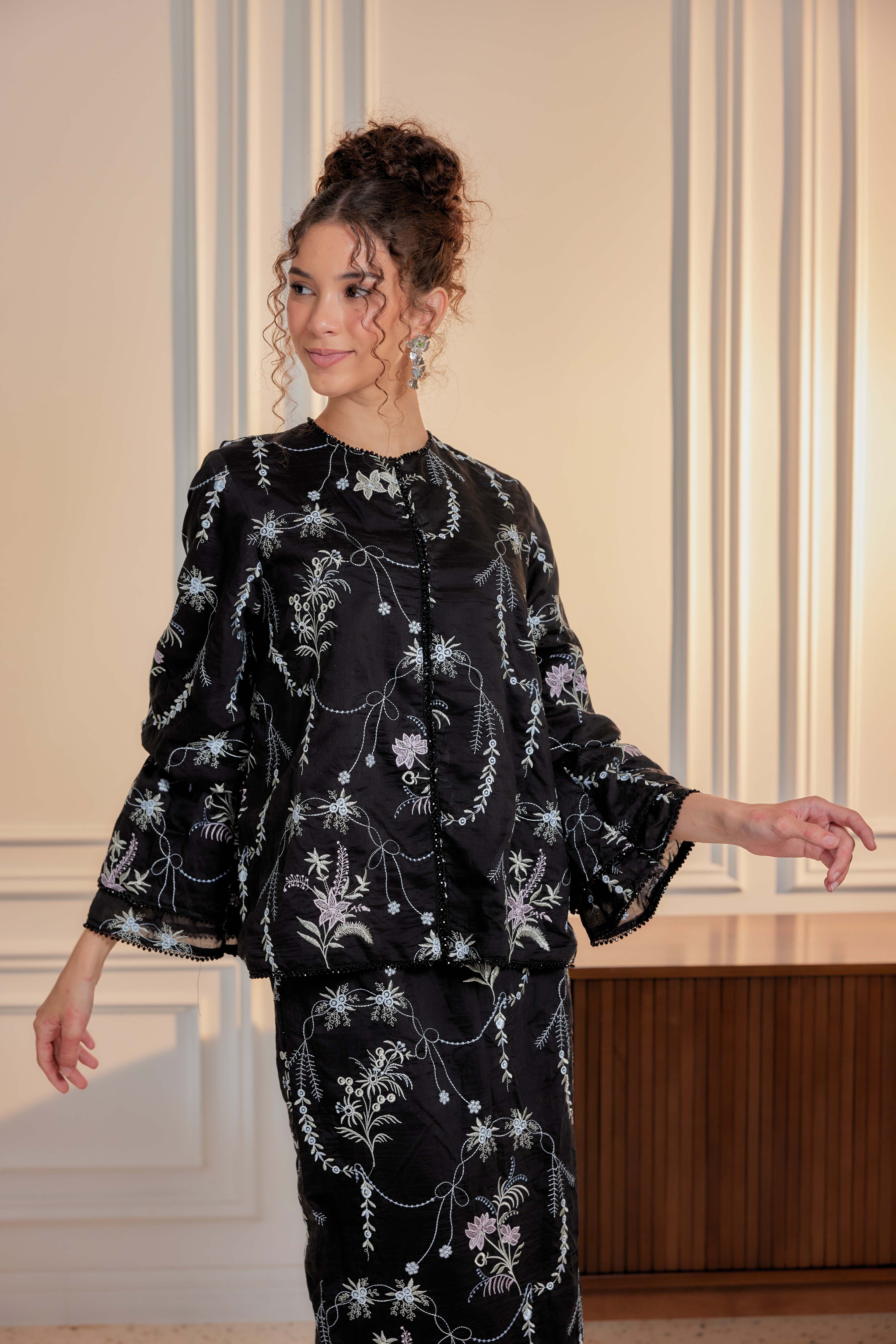 Hitam Manis - Puspa Embroidered Kurung Beaded Edition (Fully Lined)