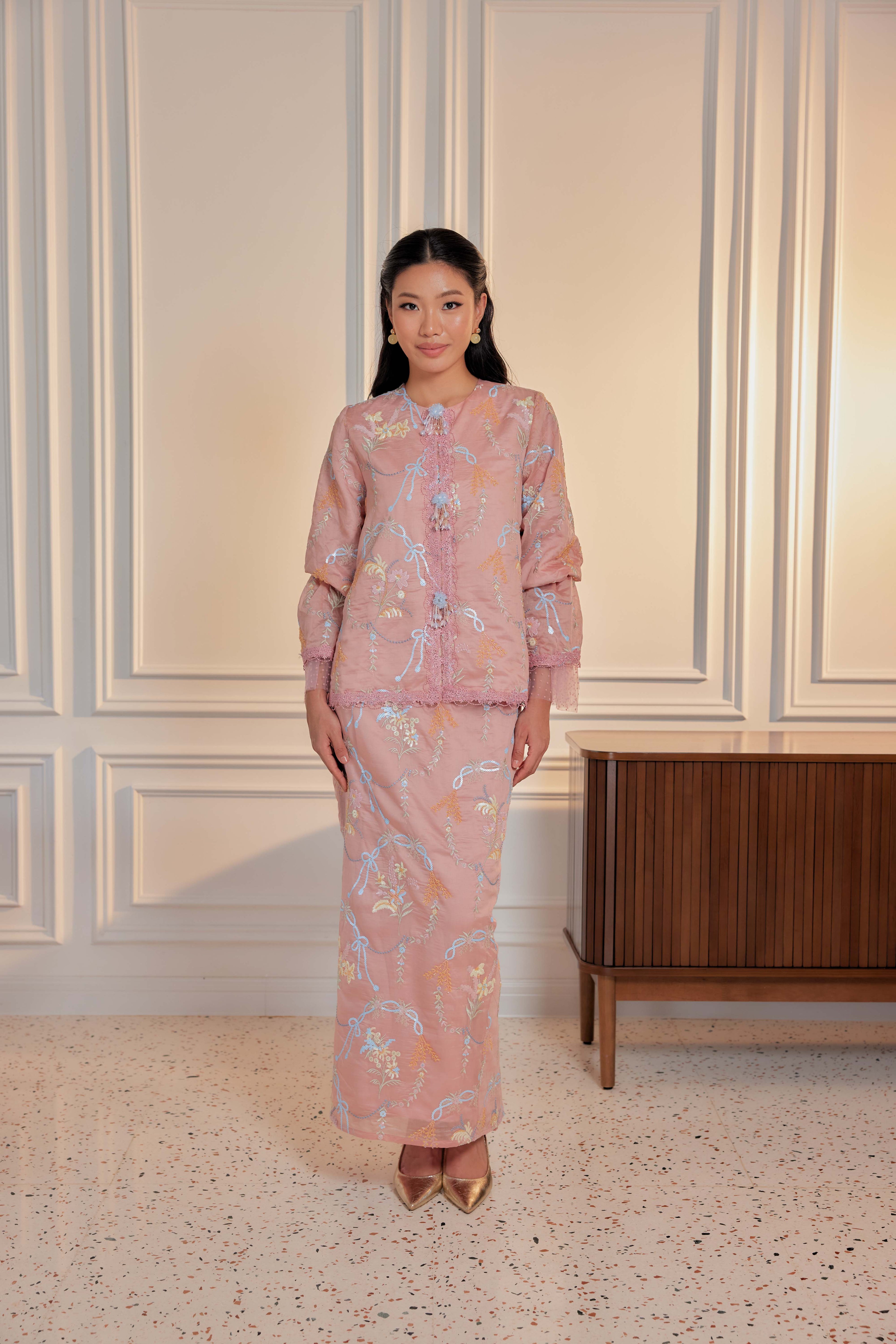 Terakota - Marni Beaded Embellished Kurung with Set of 3 Brooch (Fully Lined)