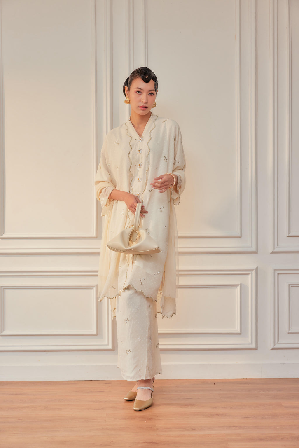 Champaka Embroidered Kebarung (Fully Lined) Set