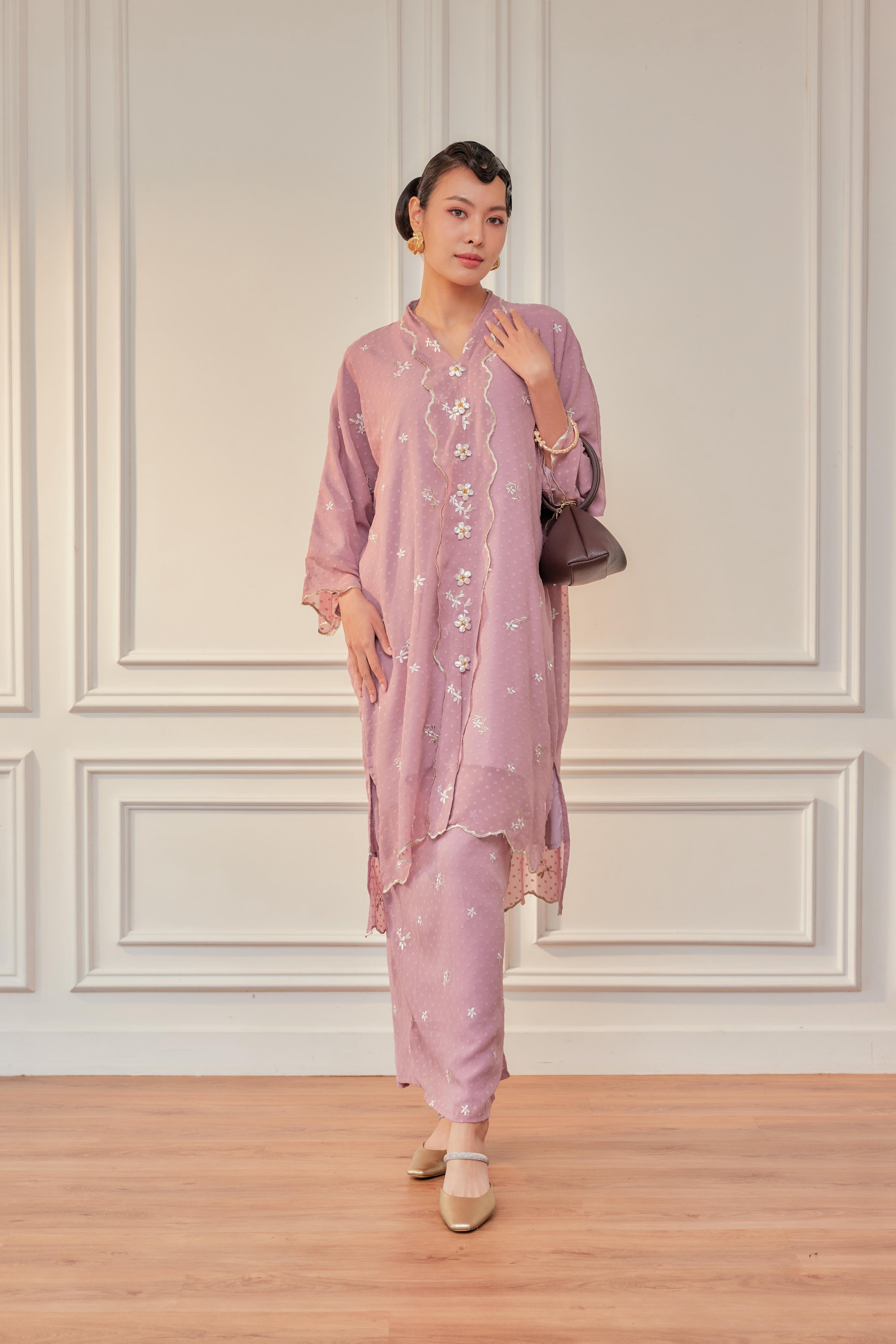 Champaka Embroidered Kebarung (Fully Lined) Set