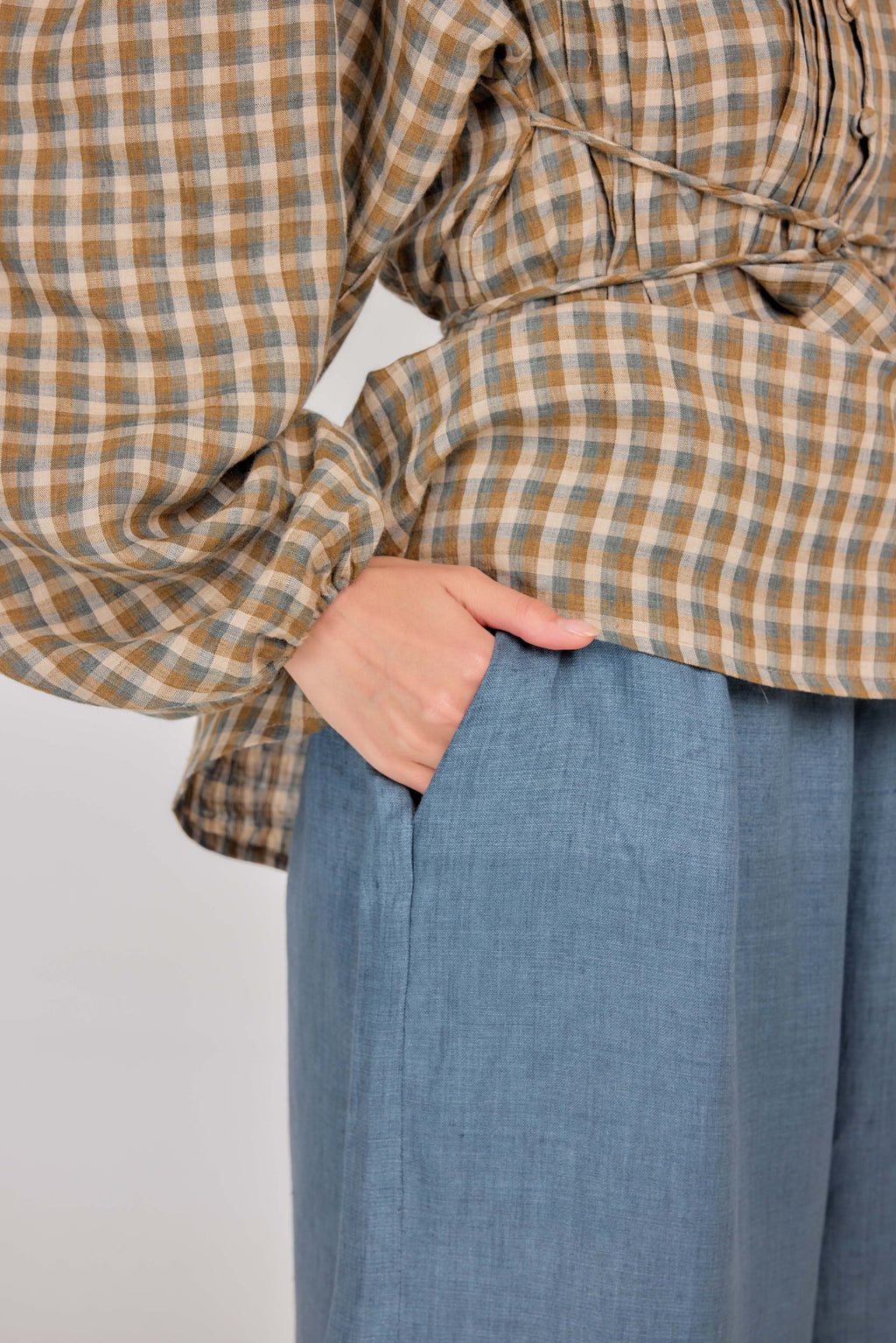 06 - Relaxed Barrel Mélange Pure Linen Pants in Coastal Blue