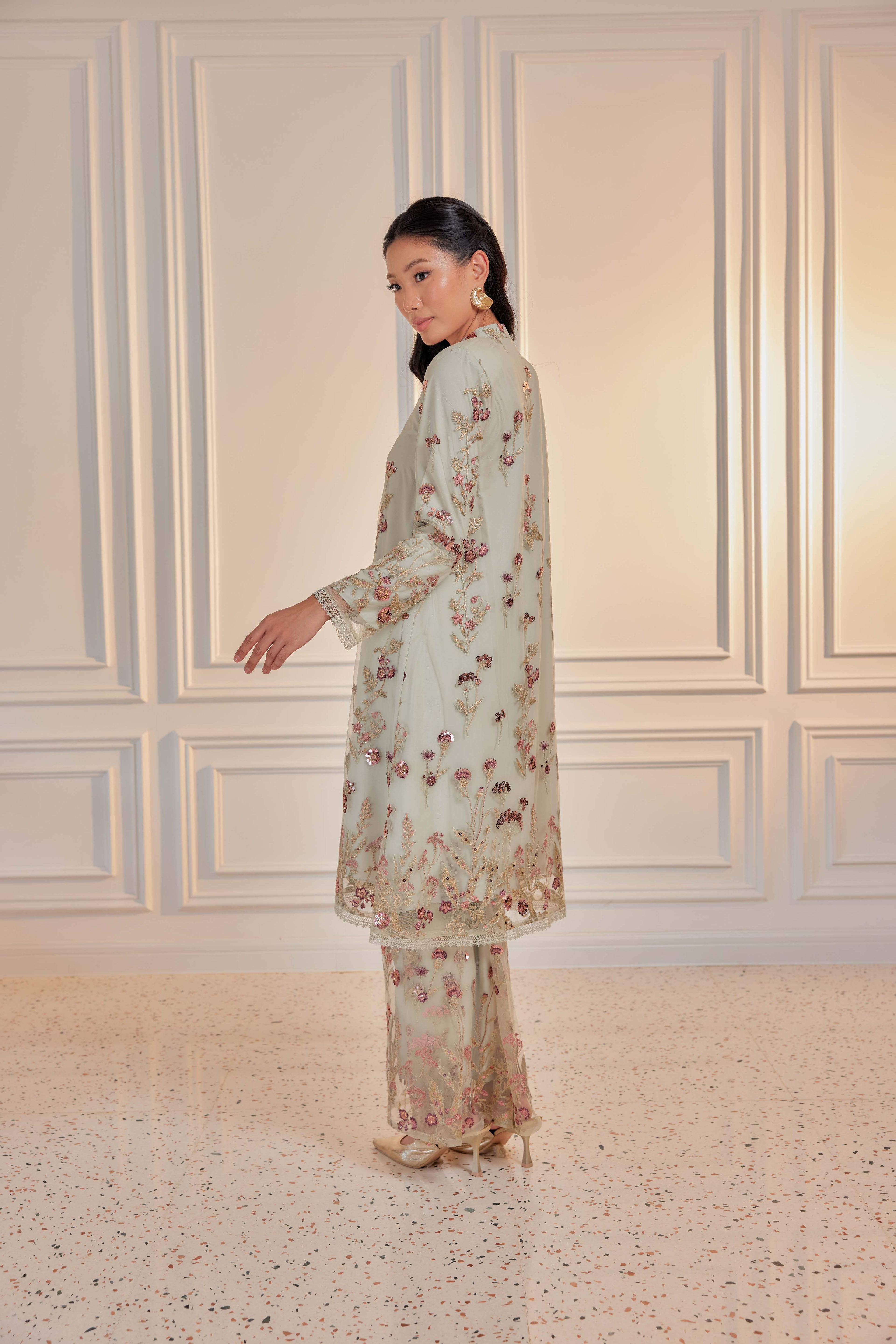 Sage Majesty - Dian Embellished Kebarung with Embroidery Lace Trim (Full Lining)