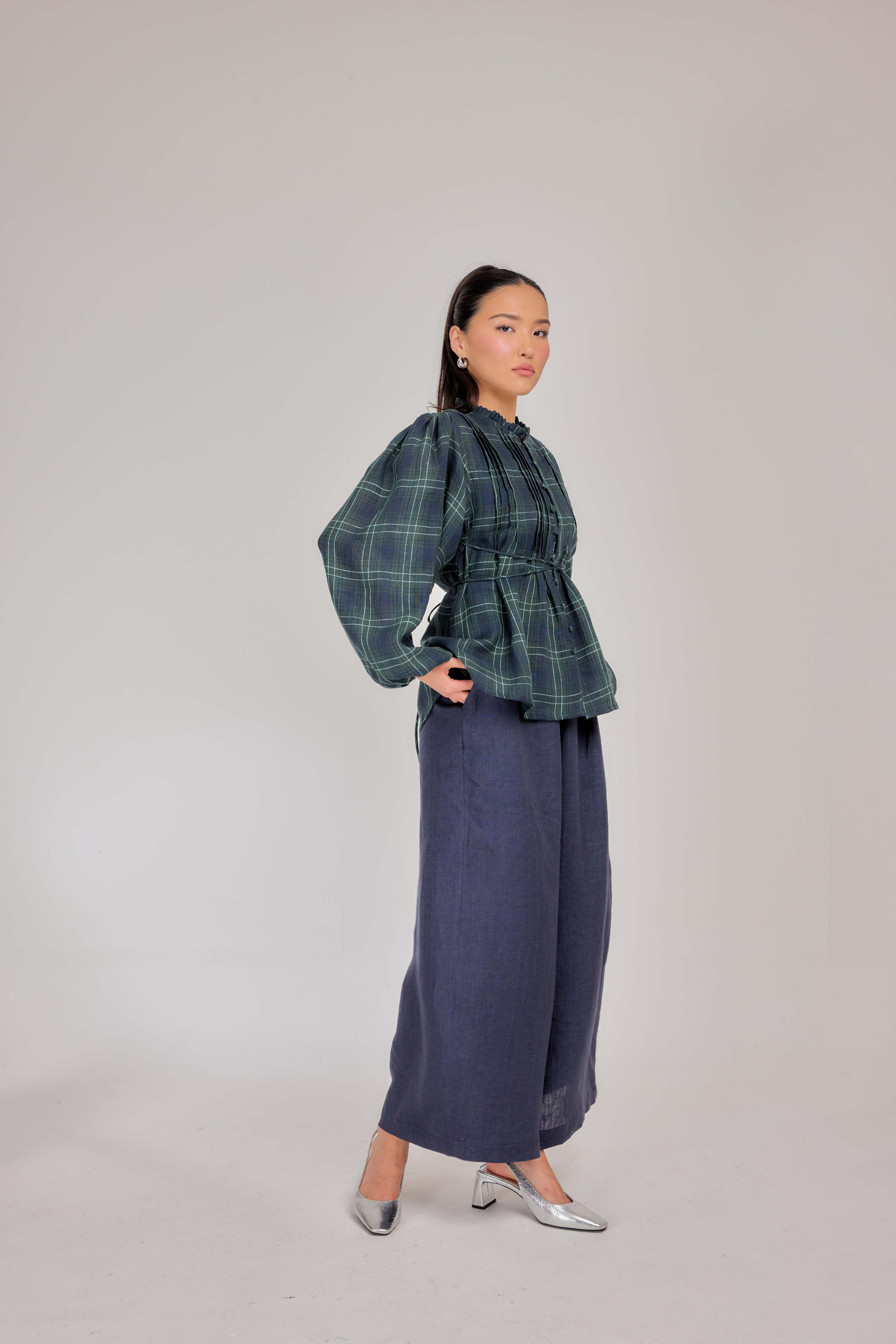 02 - The Daydream Tie-Waist Plaid Pure Linen Top in Heritage Green