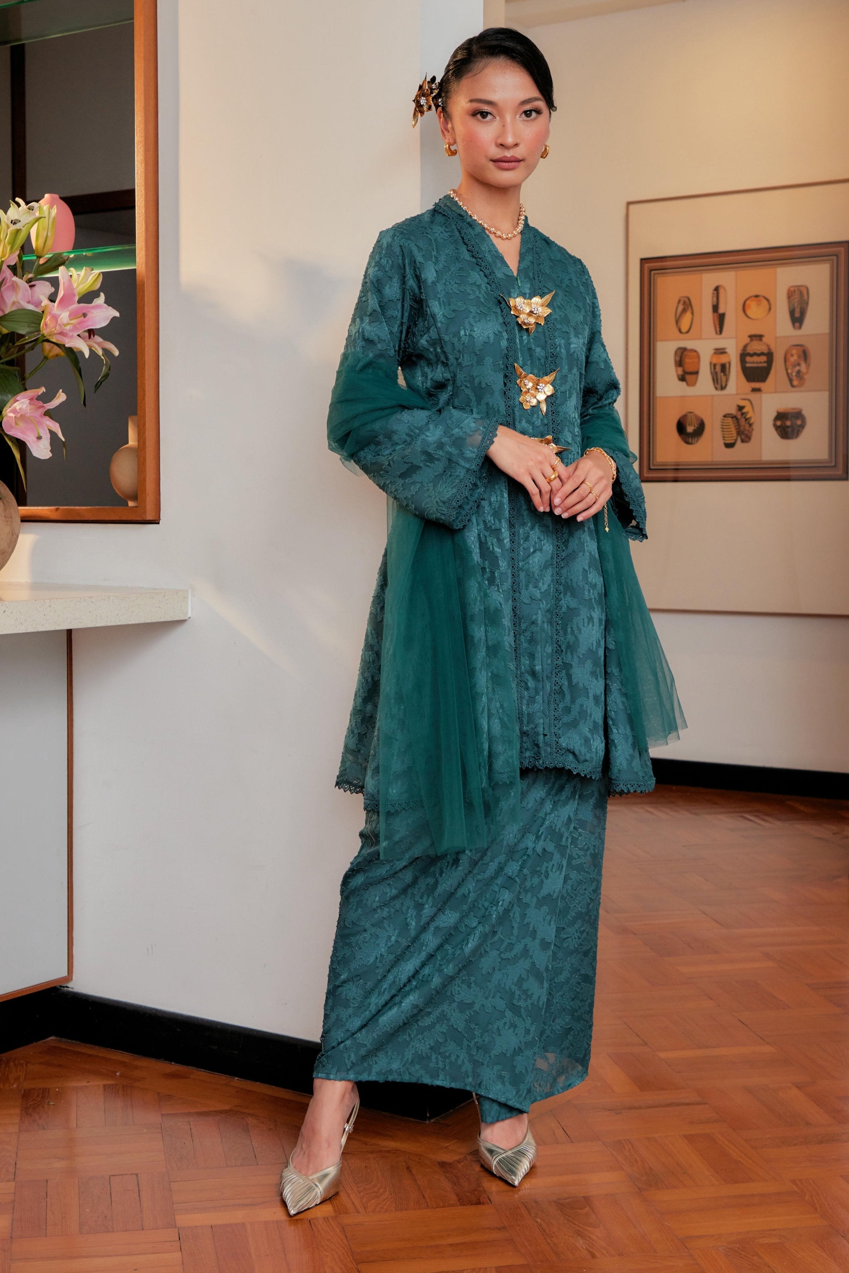 Jacquard Lace Kebaya Riau Set (Full Lining)