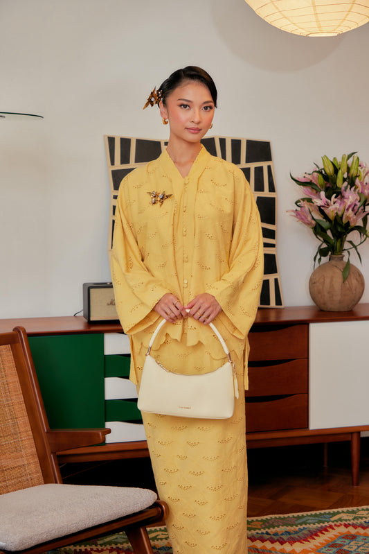Indah Ratu Embroidery Kebaya (Fully Lined)