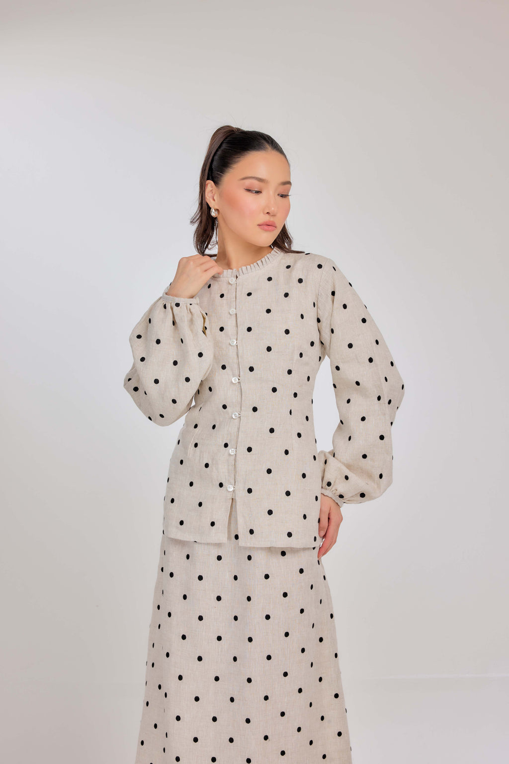 04 - Embroidered Polka Dot Pure Grand Tralala Top in Oatmeal & Onyx