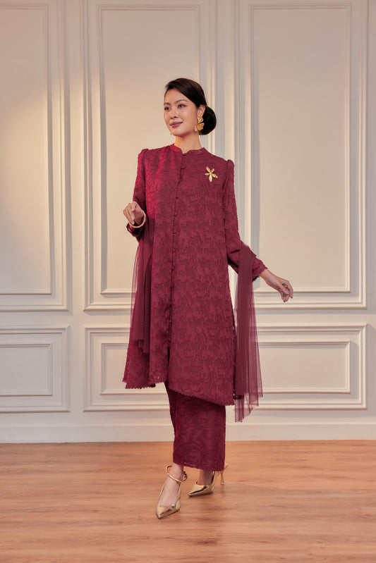 Maroon Cherry - Dewita Jacquard Lace Kebarung with Front Buttons Set (Fully Lined)