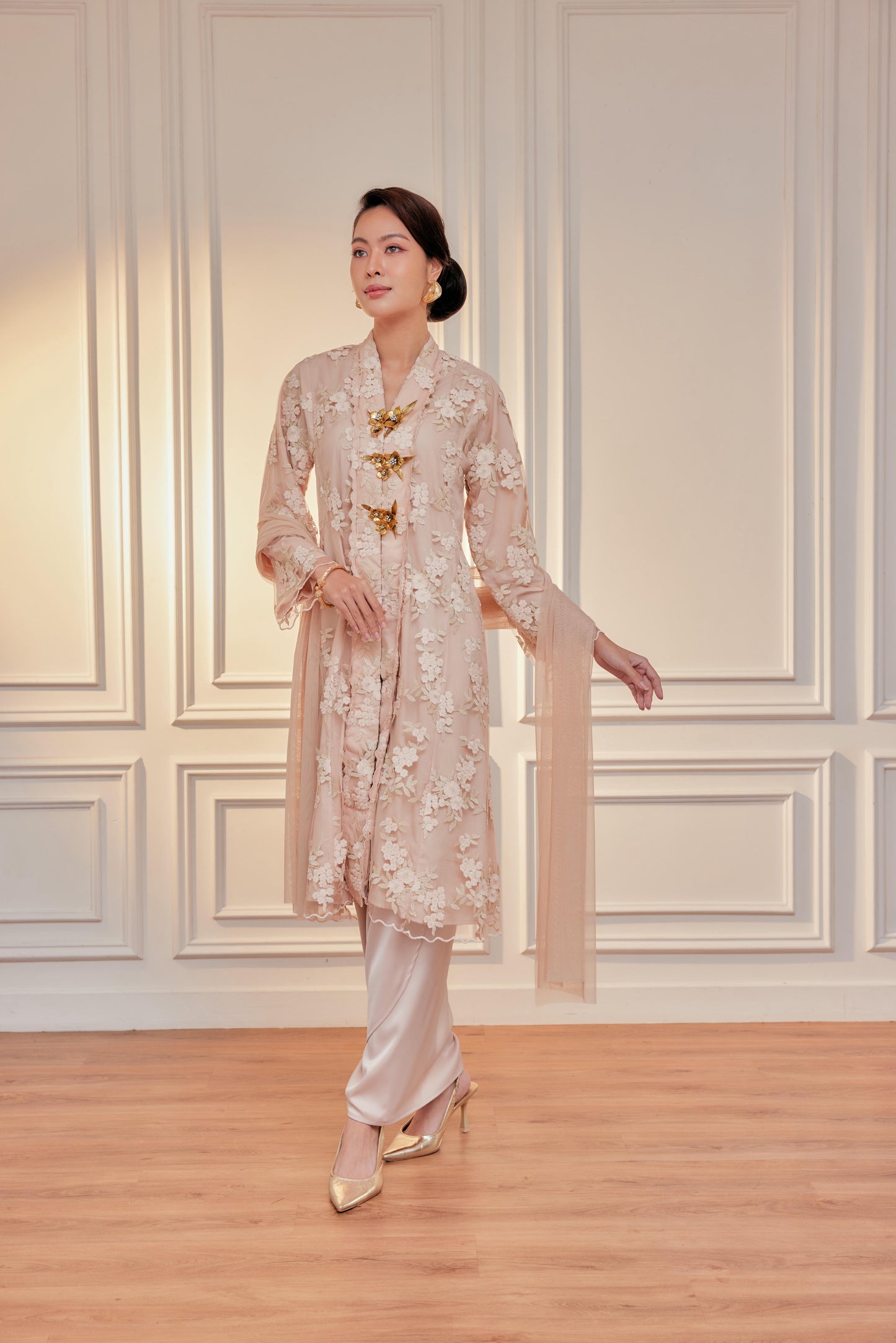 Champagne Rose - Bidasari Kebaya Lace Set with Selendang (Full Lining)