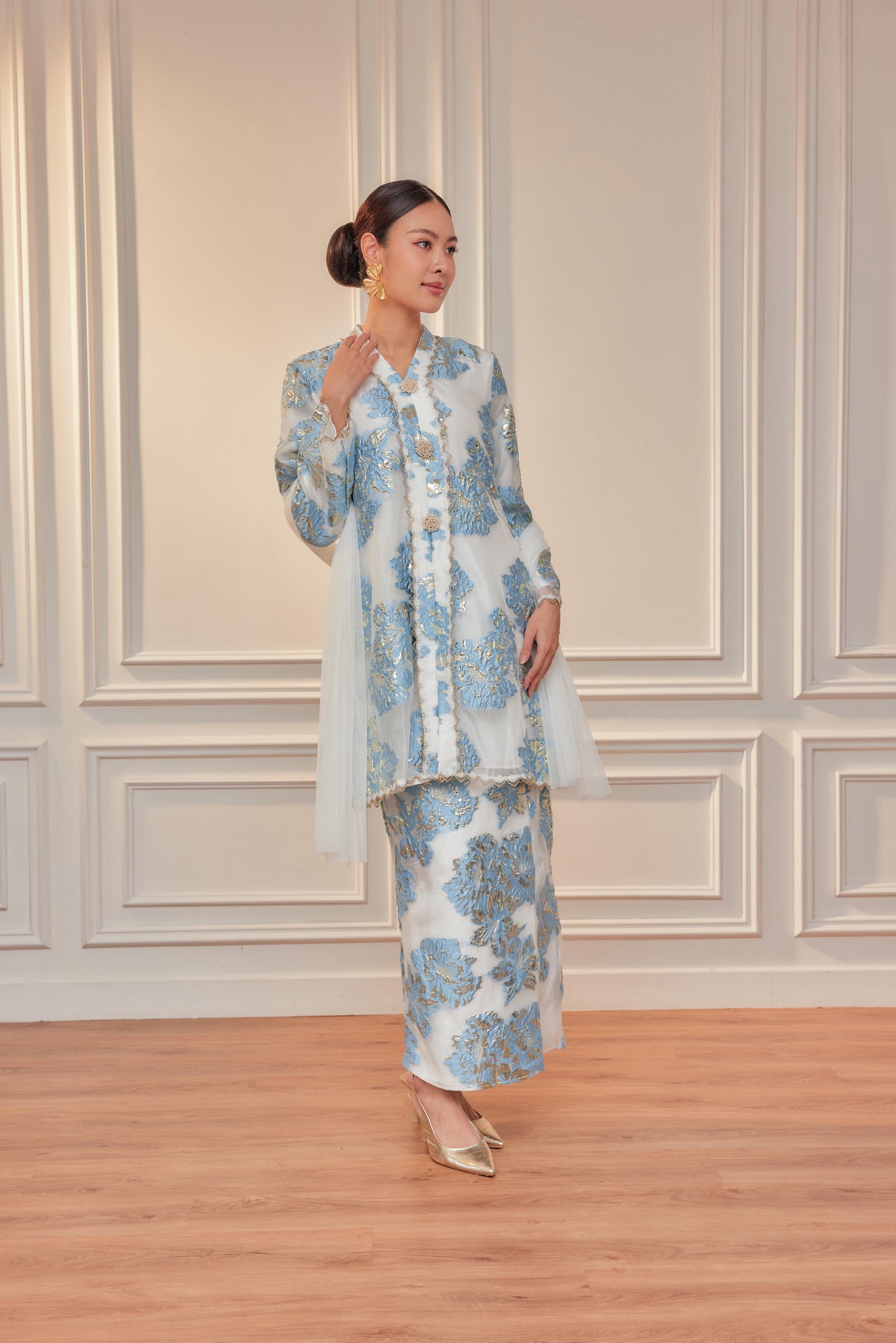 Serenity Blue - Raia Kebaya Organza Lace Set (Full Lining)