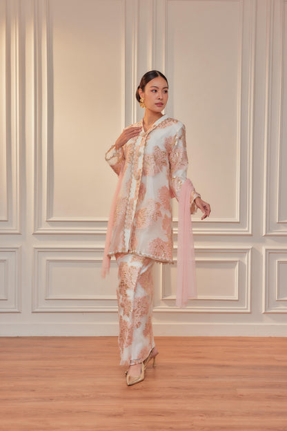 Champagne -Raia Kebaya Organza Lace  Set(Full Lining)