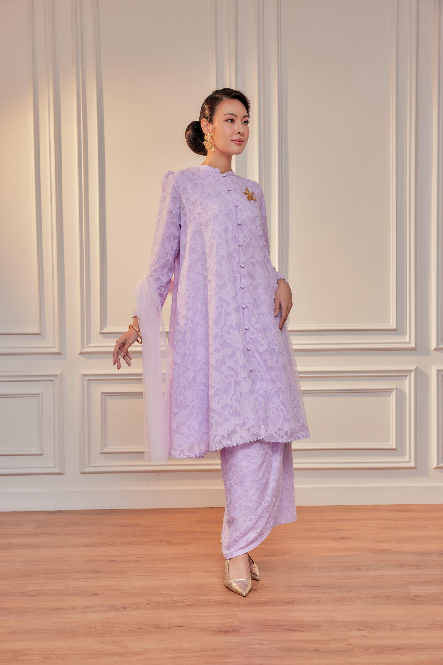 Dewita Jacquard Lace Kebarung with Front Buttons Set (Fully Lined)