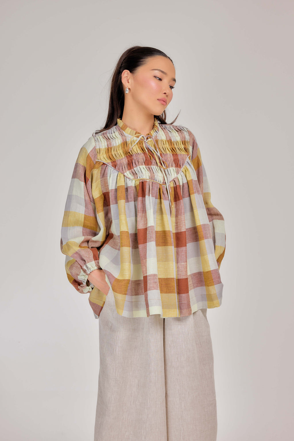 17 - The Heirloom Wave-Pleated Pure Linen Blouse in Sunday Brunch Plaid